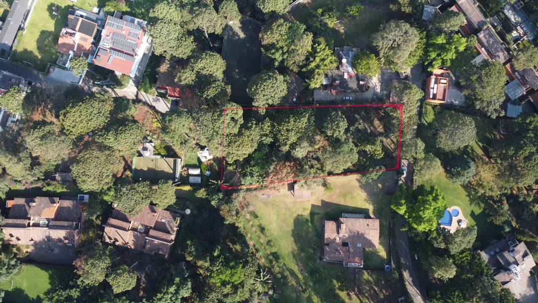 Stunning Cul de Sac lot with a lake view!!