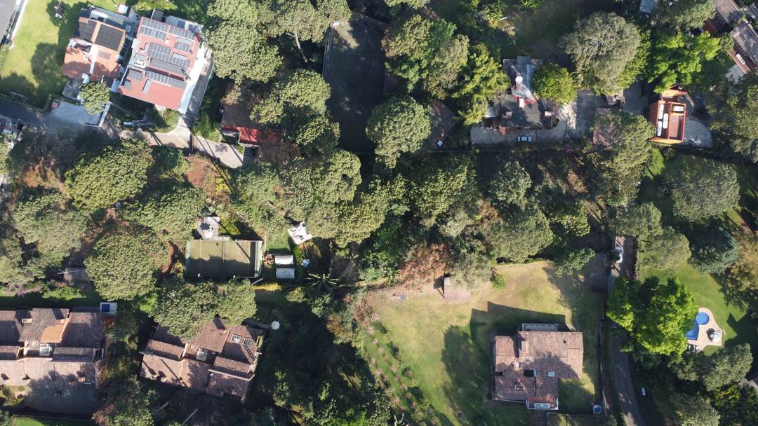 Stunning Cul de Sac lot with a lake view!!