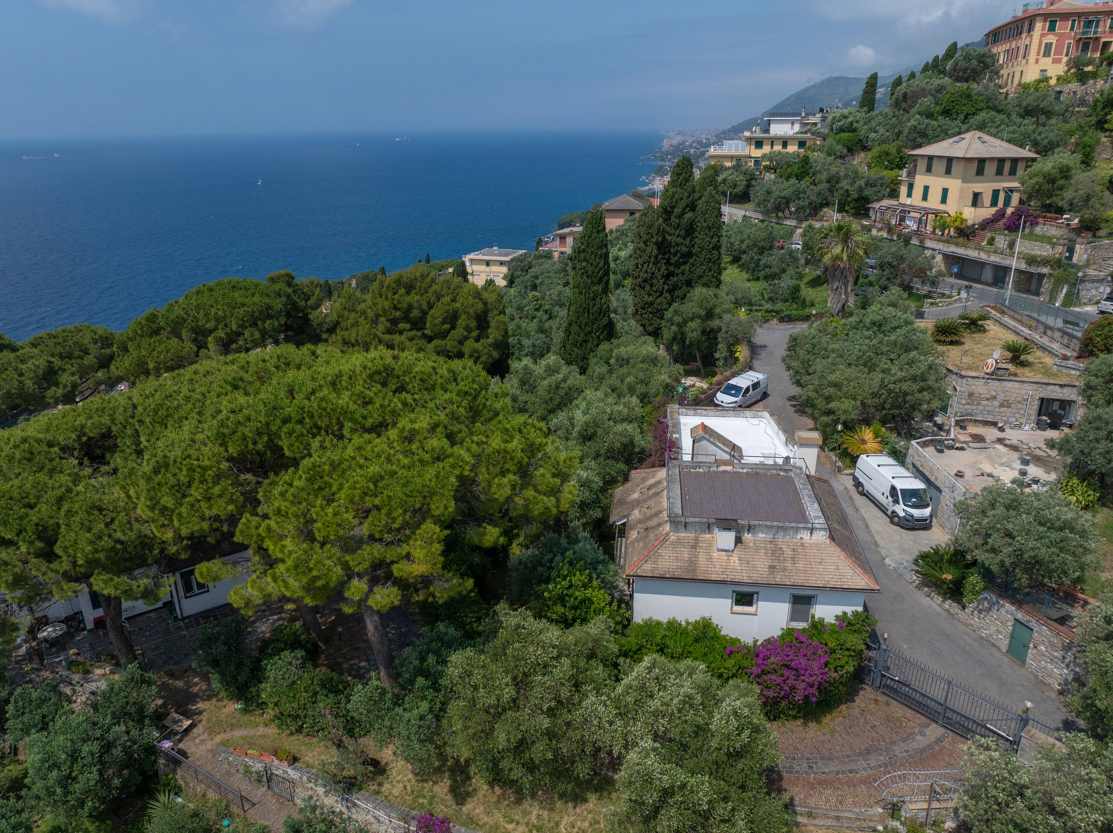 A true corner of luxury with a panoramic view of the Gulf of Tigullio
