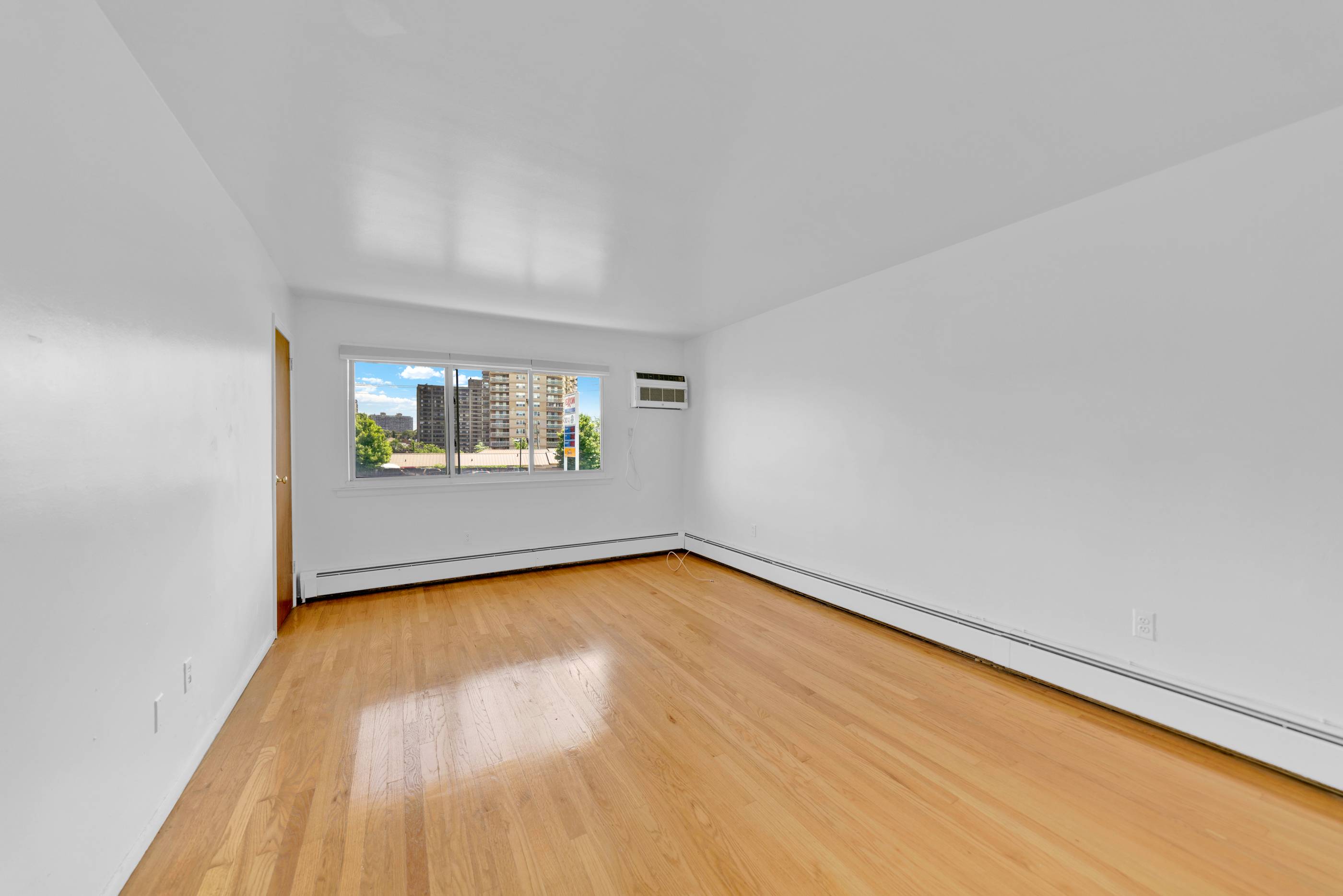 Renovated Studio Apartment in Leonia