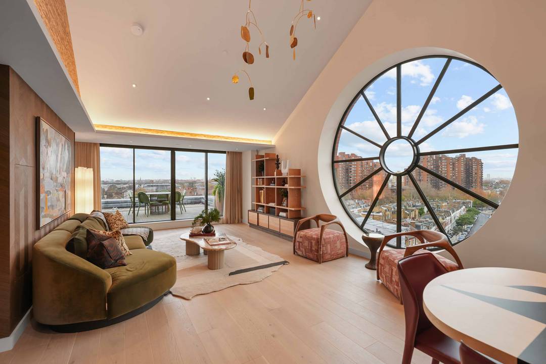 Five-Bedroom Duplex at The Powerhouse, Chelsea Waterfront, London SW10