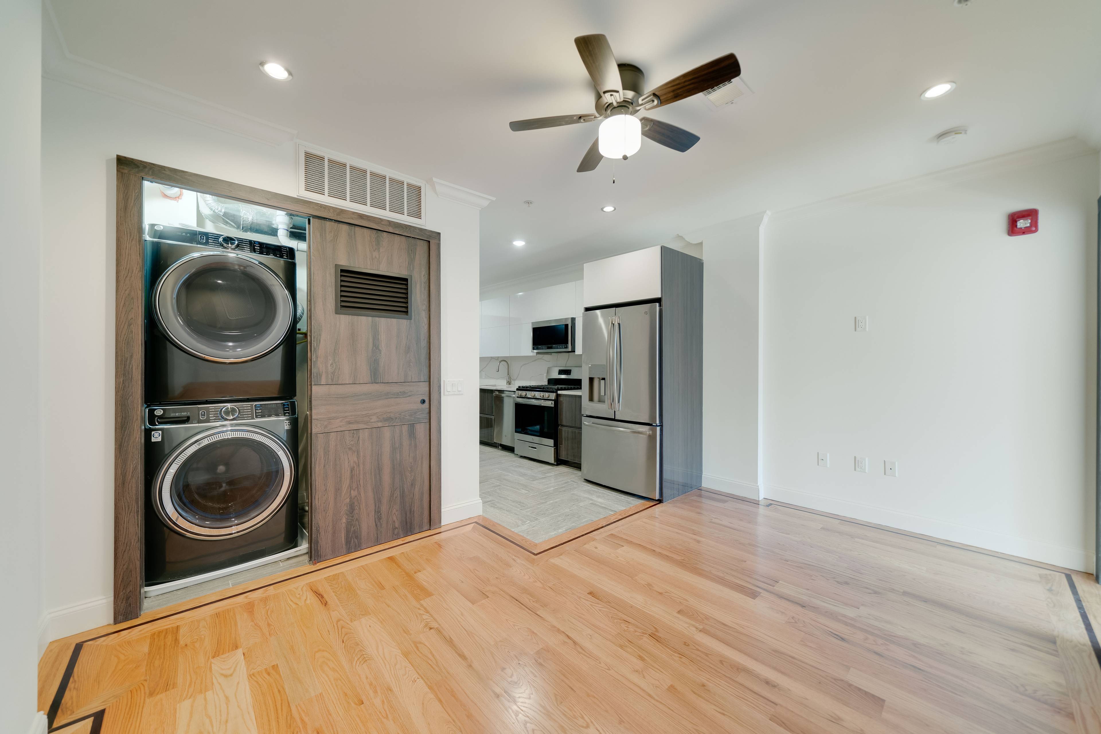 Welcome to One of the Newest Luxury Buildings located in Journal Square, NJ! Seconds from the Journal Square Transportation Center & Path Station! One of a Kind Apartments in the Area! All Custom Cabinets! Stunning Roof Deck with One of a Kind Views!