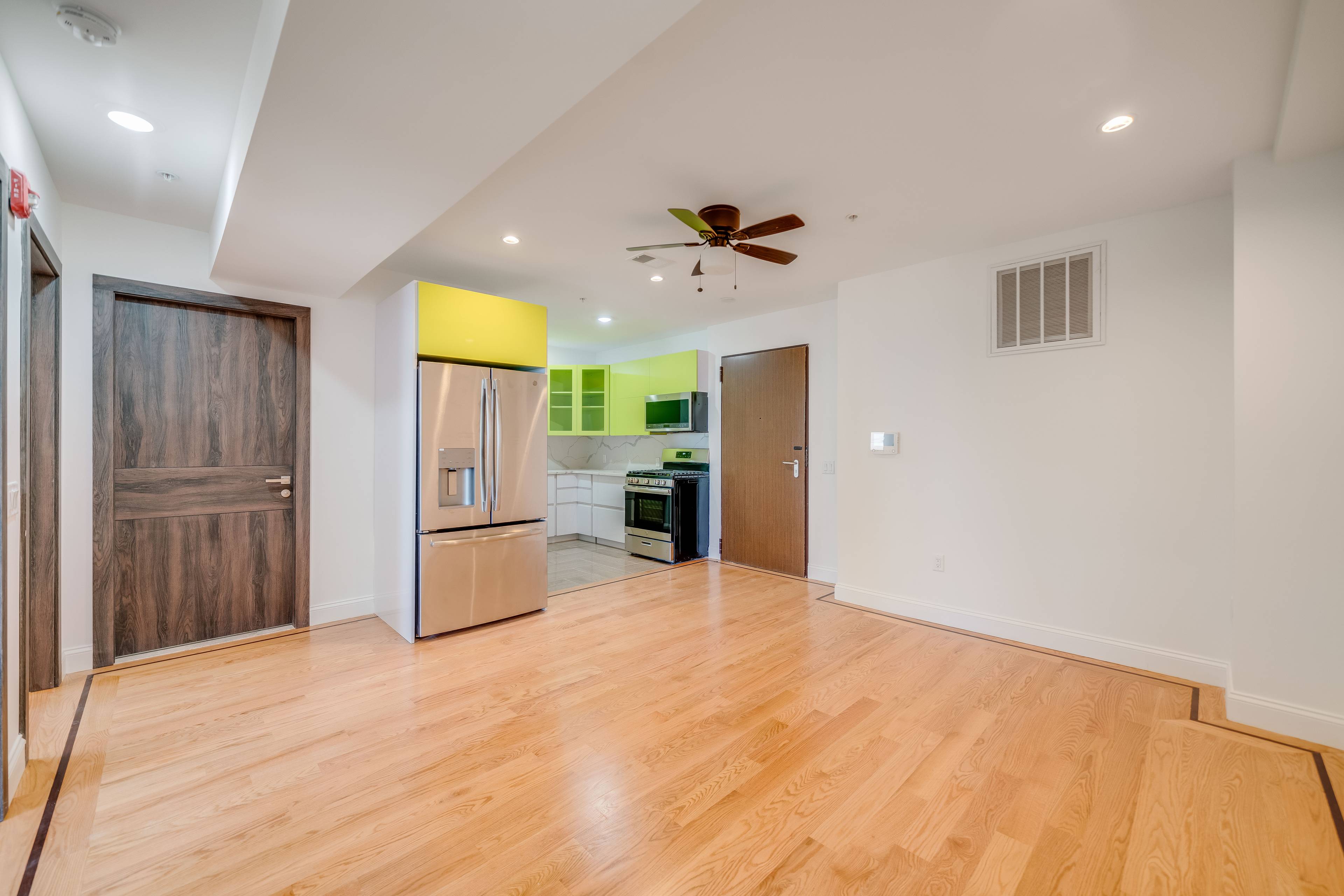 Welcome to One of the Newest Luxury Buildings located in Journal Square, NJ! Seconds from the Journal Square Transportation Center & Path Station! One of a Kind Apartments in the Area! All Custom Cabinets! Stunning Roof Deck with One of a Kind Views!