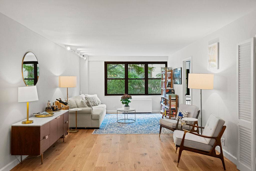 Fully Renovated 2 Bed/1.5 Bath Unit in Doorman Kips Bay Building