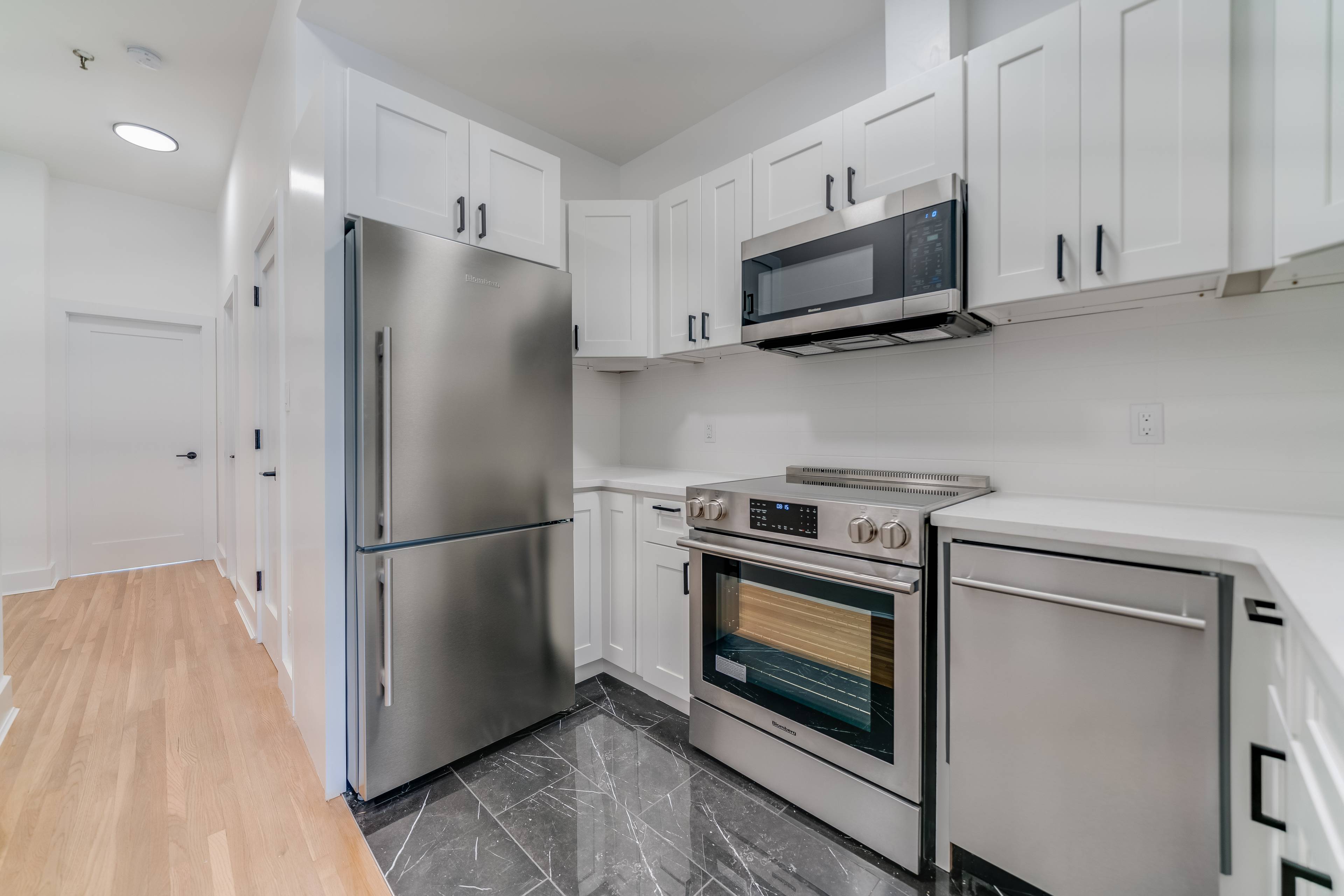 1 Bedroom 1 Bathroom Downtown Hoboken! Laundry on Site!