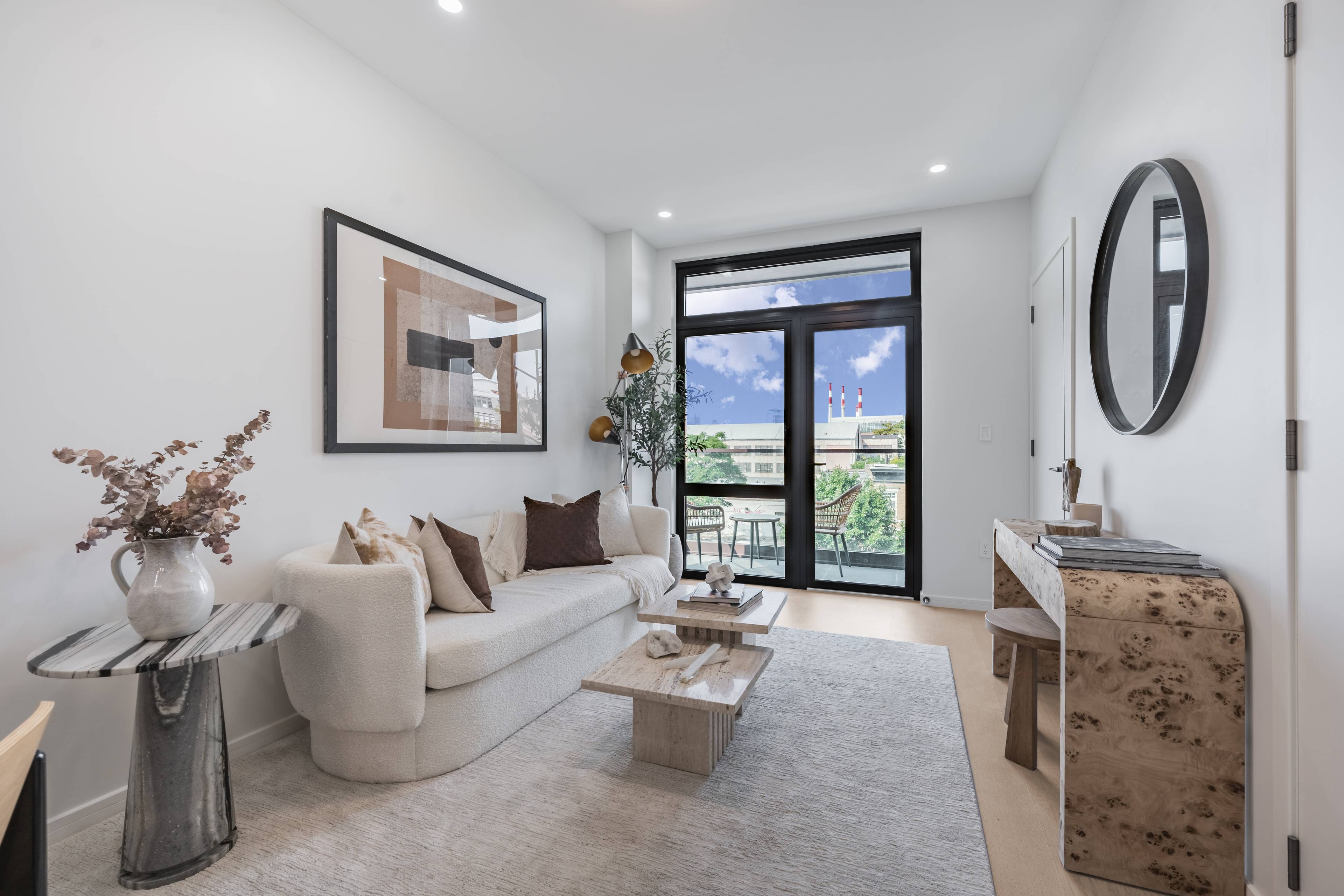 Luxury New Condo Development in Court Square!