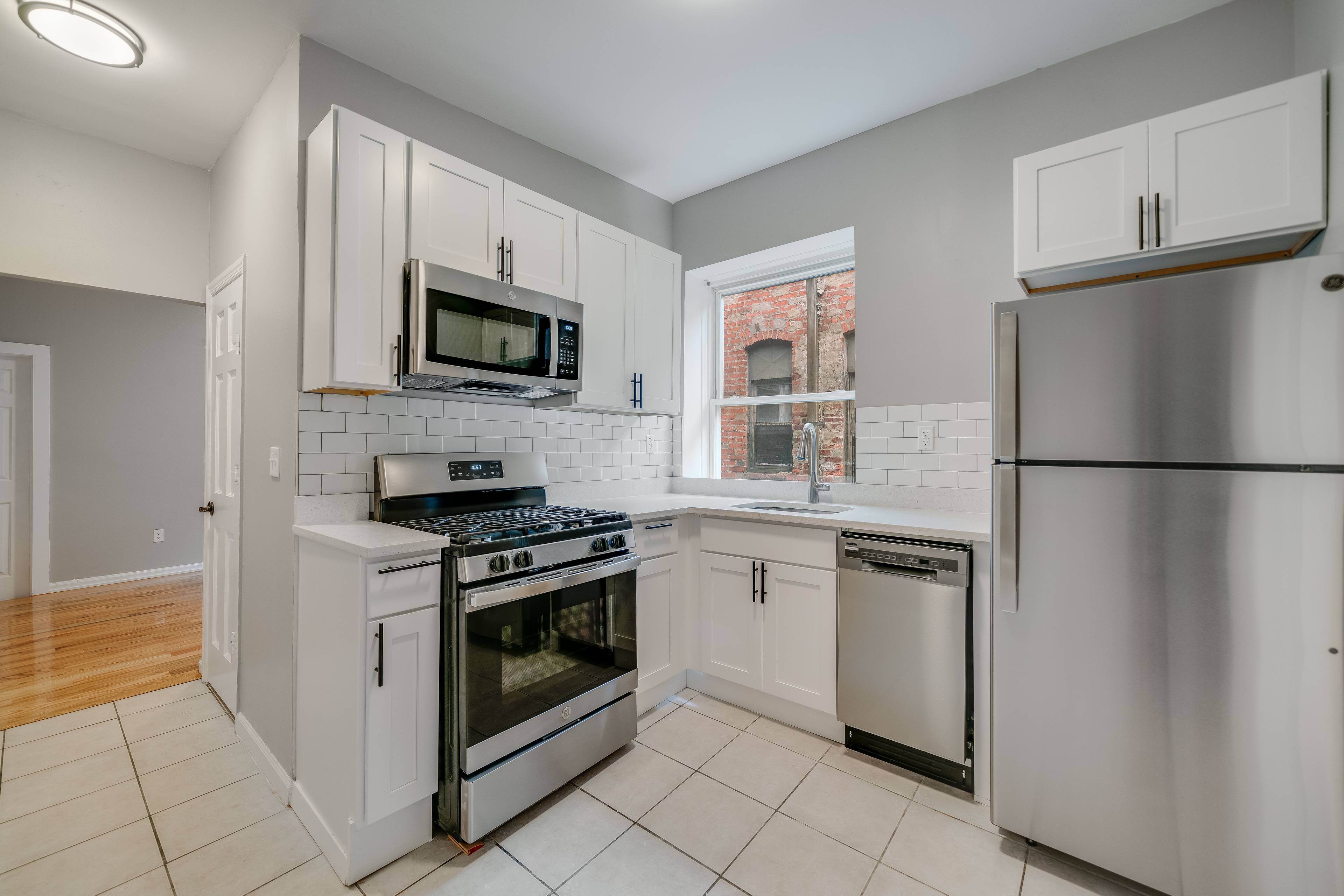3 Bedroom Apartment in Bayonne NJ!  No Brokers Fees.