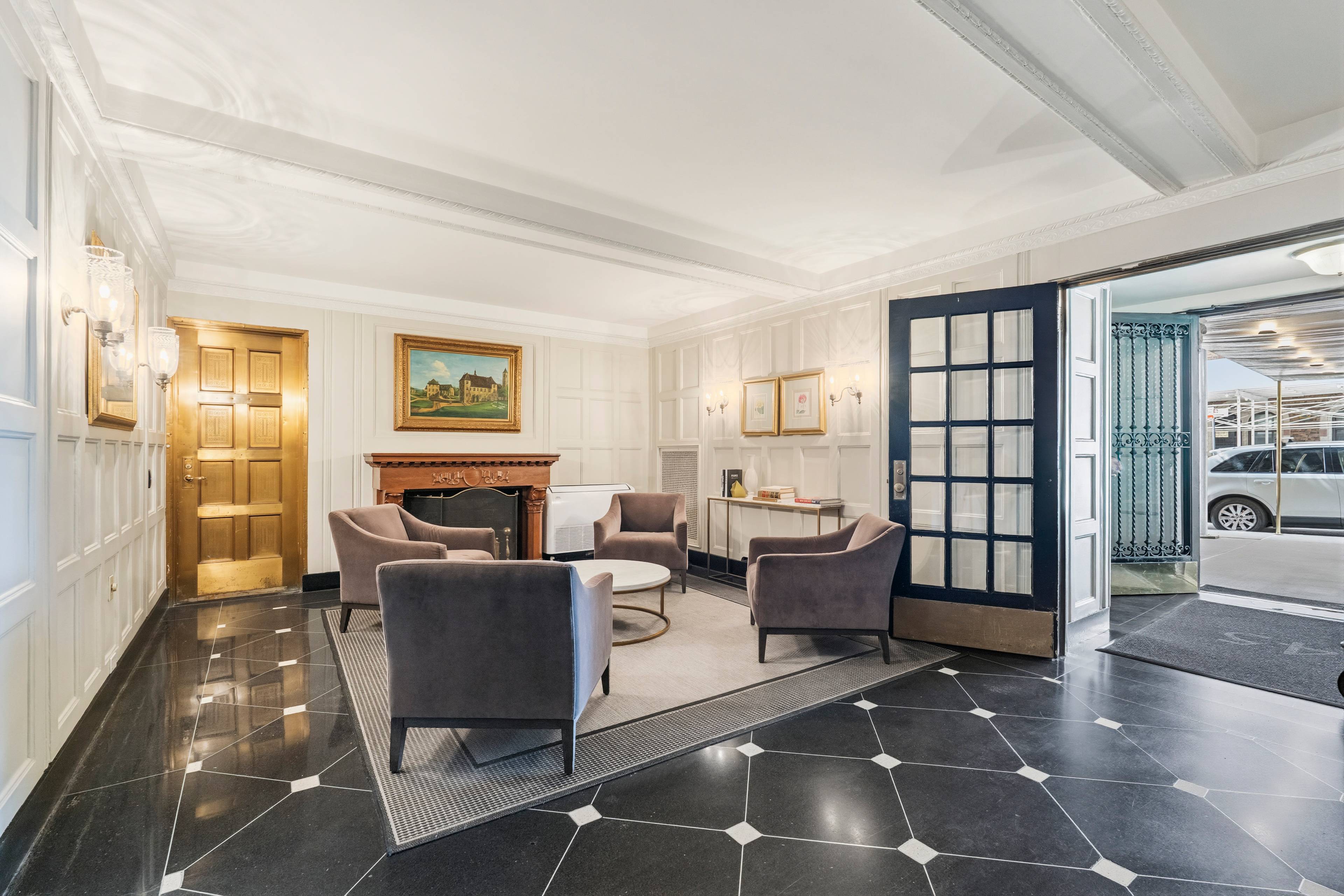 A Smart Upper East Side Studio With Full-Service Ease