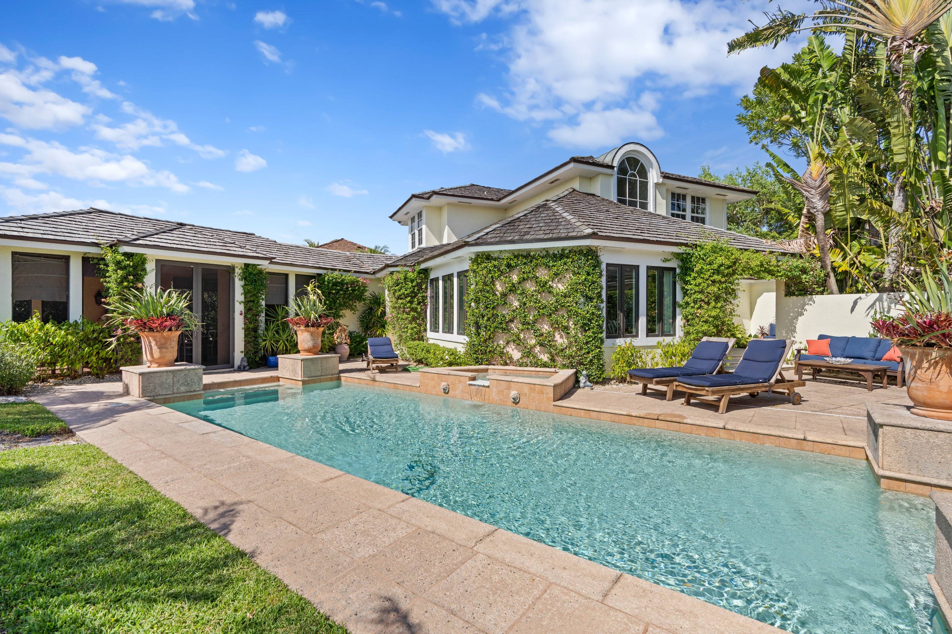 Stunning Home in Palm Beach Polo & Country Club!