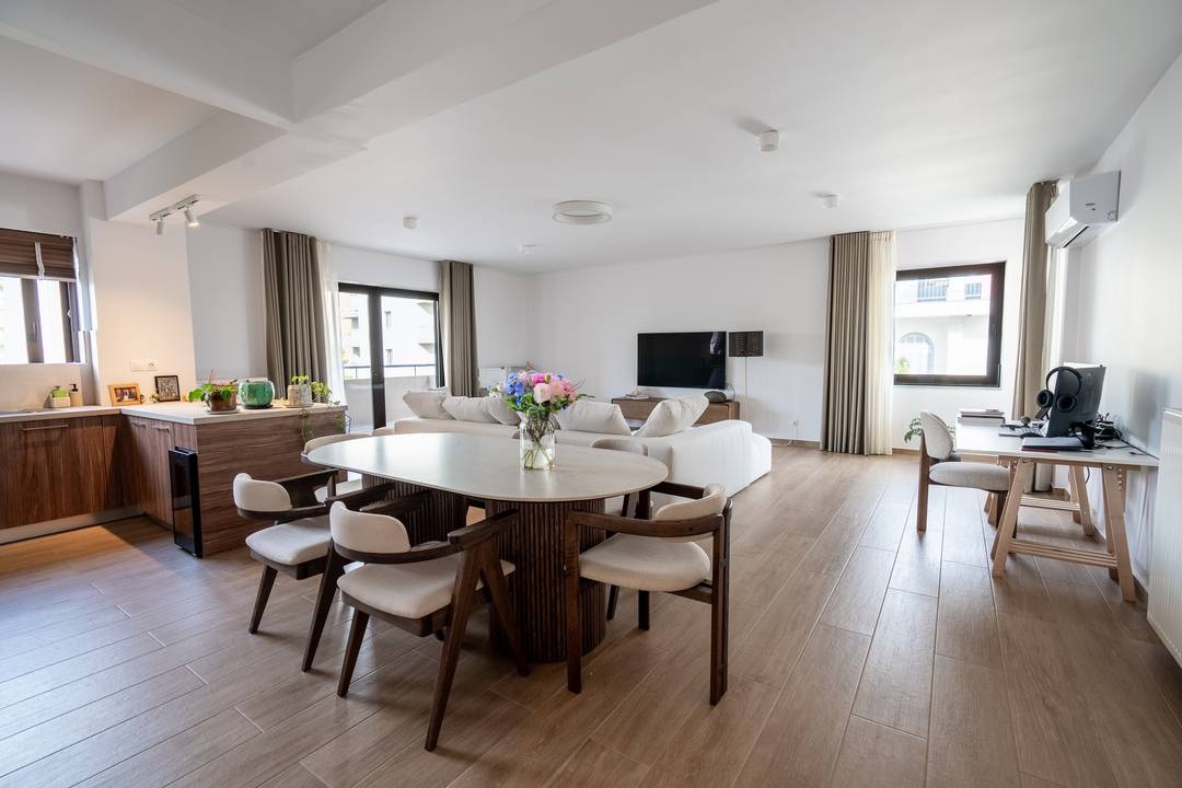 Elegant Renovated Apartment with Panoramic Views in Marousi