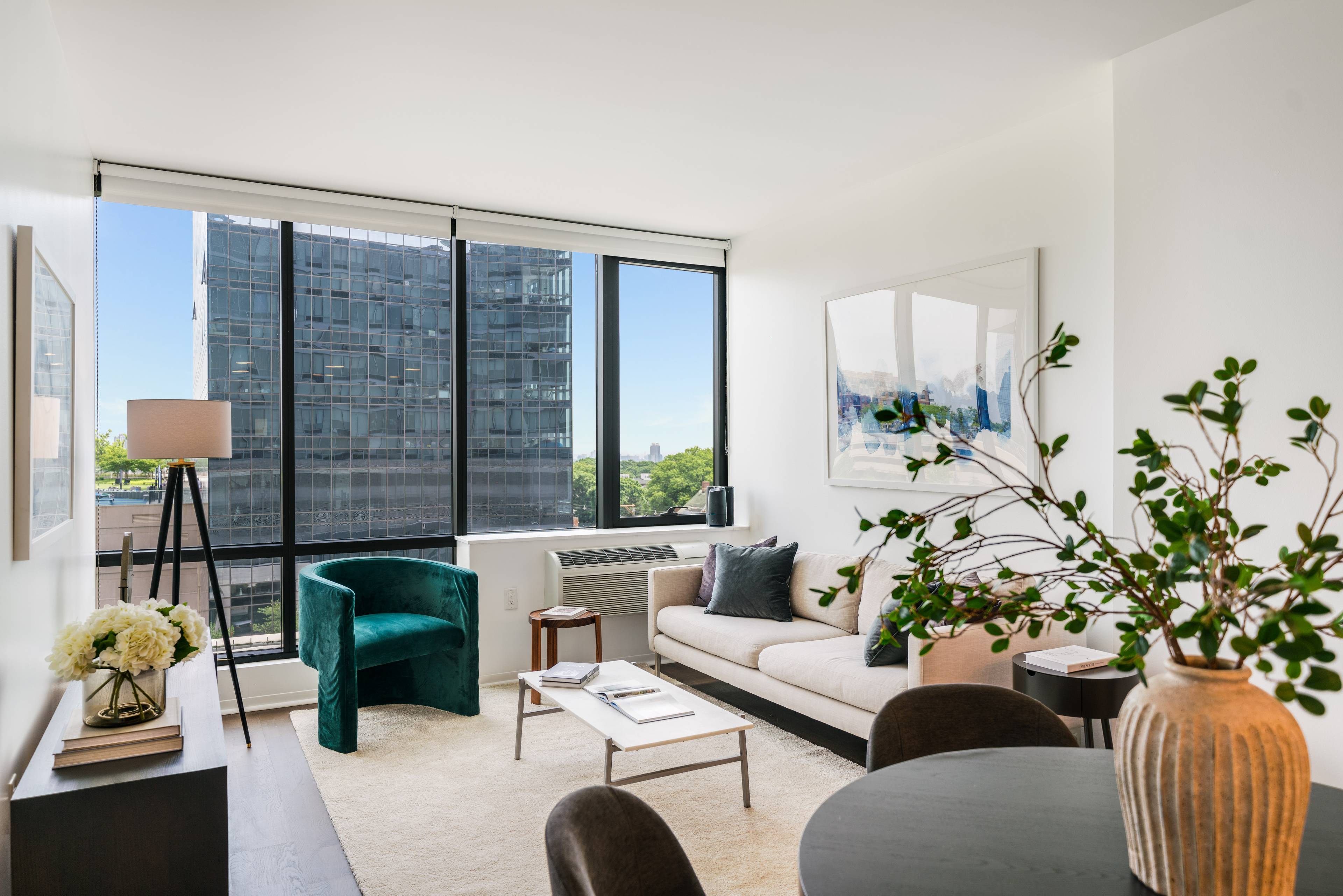 760 Sqft One Bedroom Residence Now Available at Hudson Lights!  Eastern NYC Views!