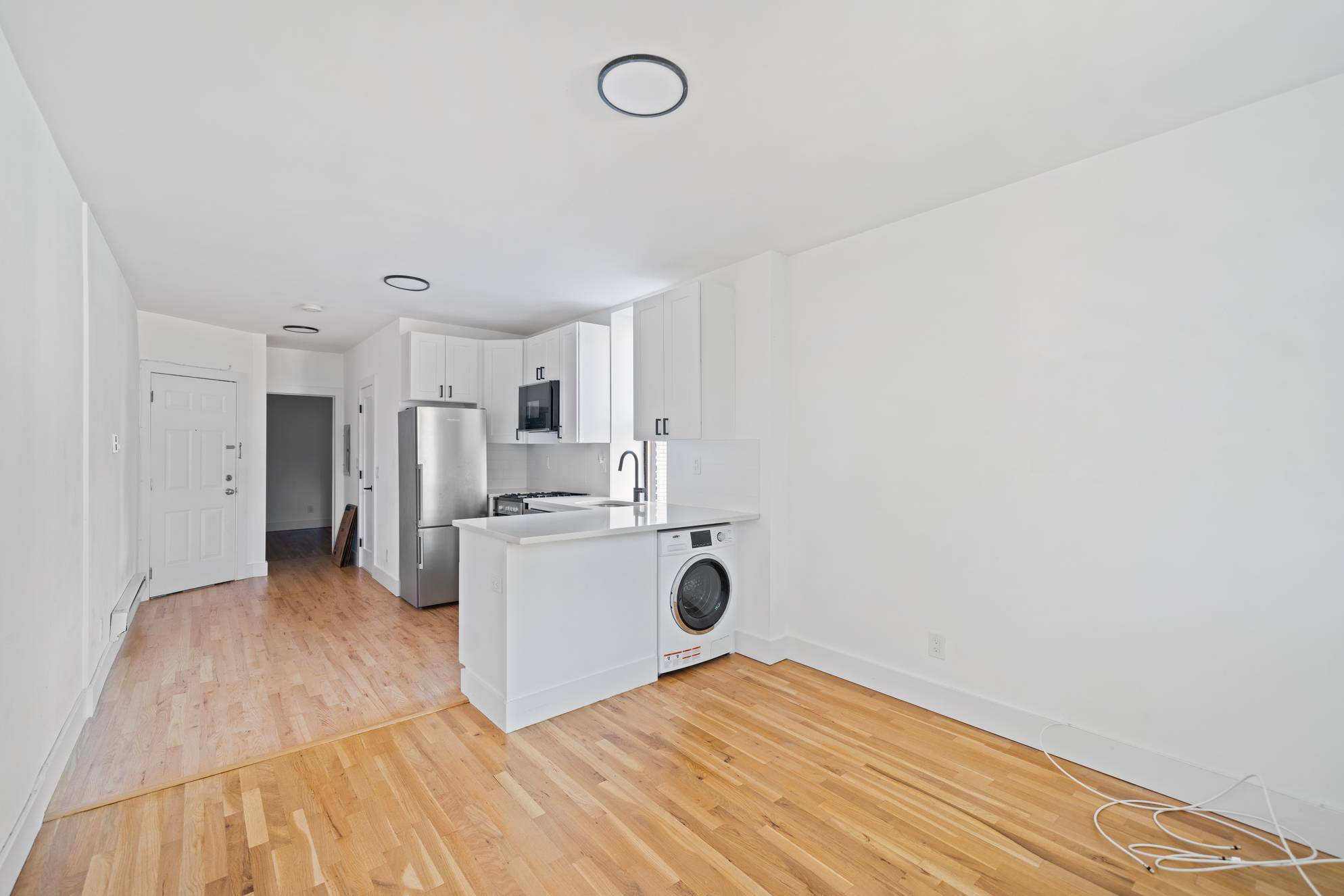 1 Bedroom 1 Bathroom Apartment in Hoboken- Washer/Dryer Combo in Unit