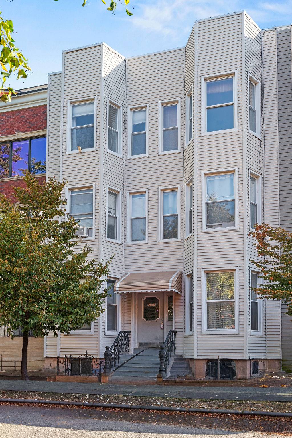 A Long-Term Stake in Greenpoint: Six-Unit Rent-Stabilized Building