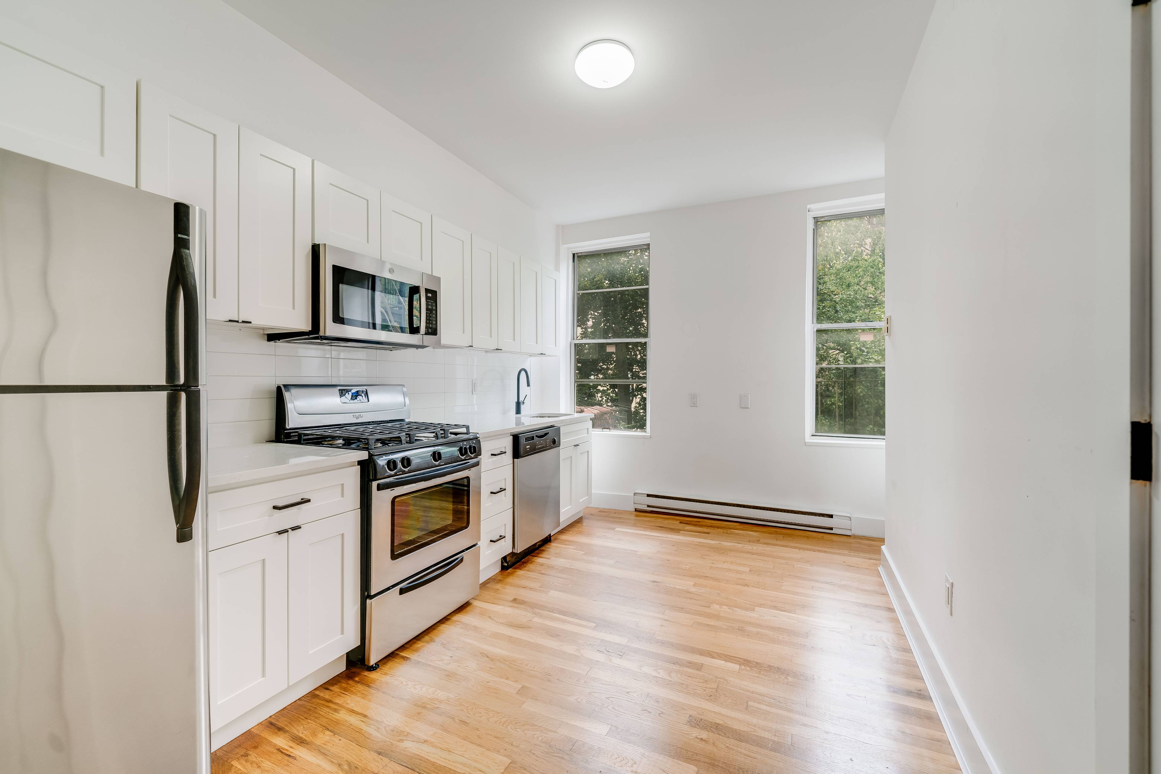 204 Park Avenue 1 Bedroom Apartment With In Unit Laundry!  No Brokers Fees, 2 Months Free on a 18 Month Lease.