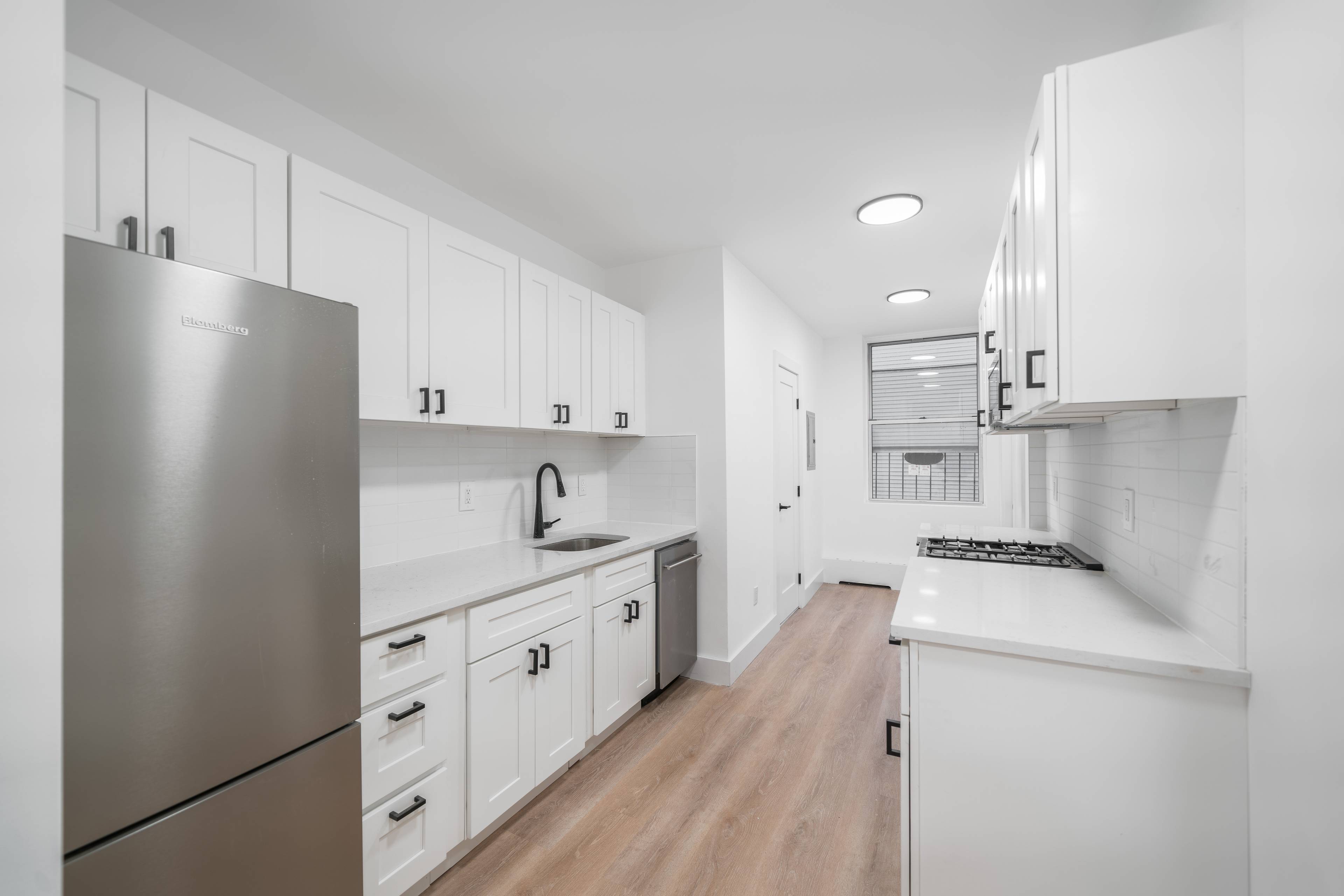 1 Bedroom 1 Bathroom Apartment in Hoboken! Washer/Dryer Combo in Unit