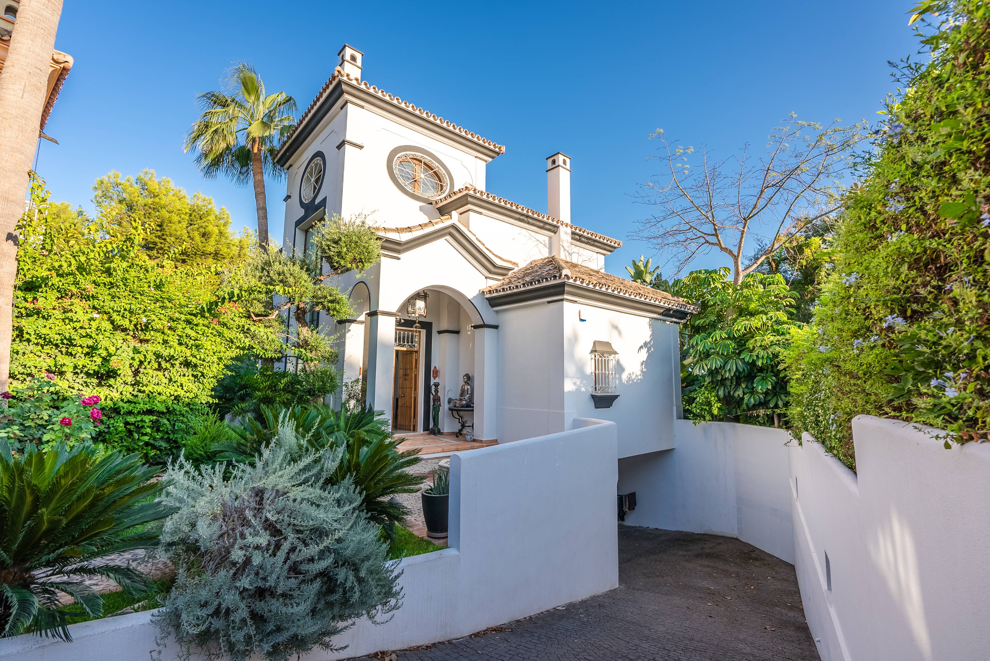 FANTASTIC ANDALUSIAN VILLA in MARBELLA CENTRE