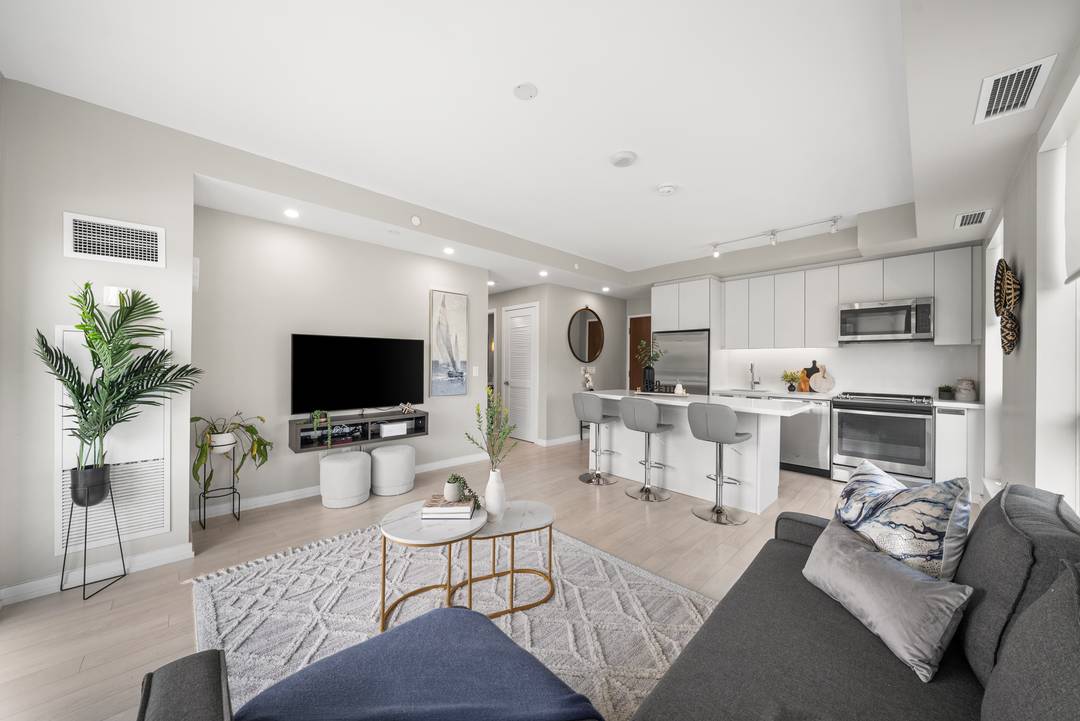 Fully Furnished 2 Bedroom Condo In Friday Harbour