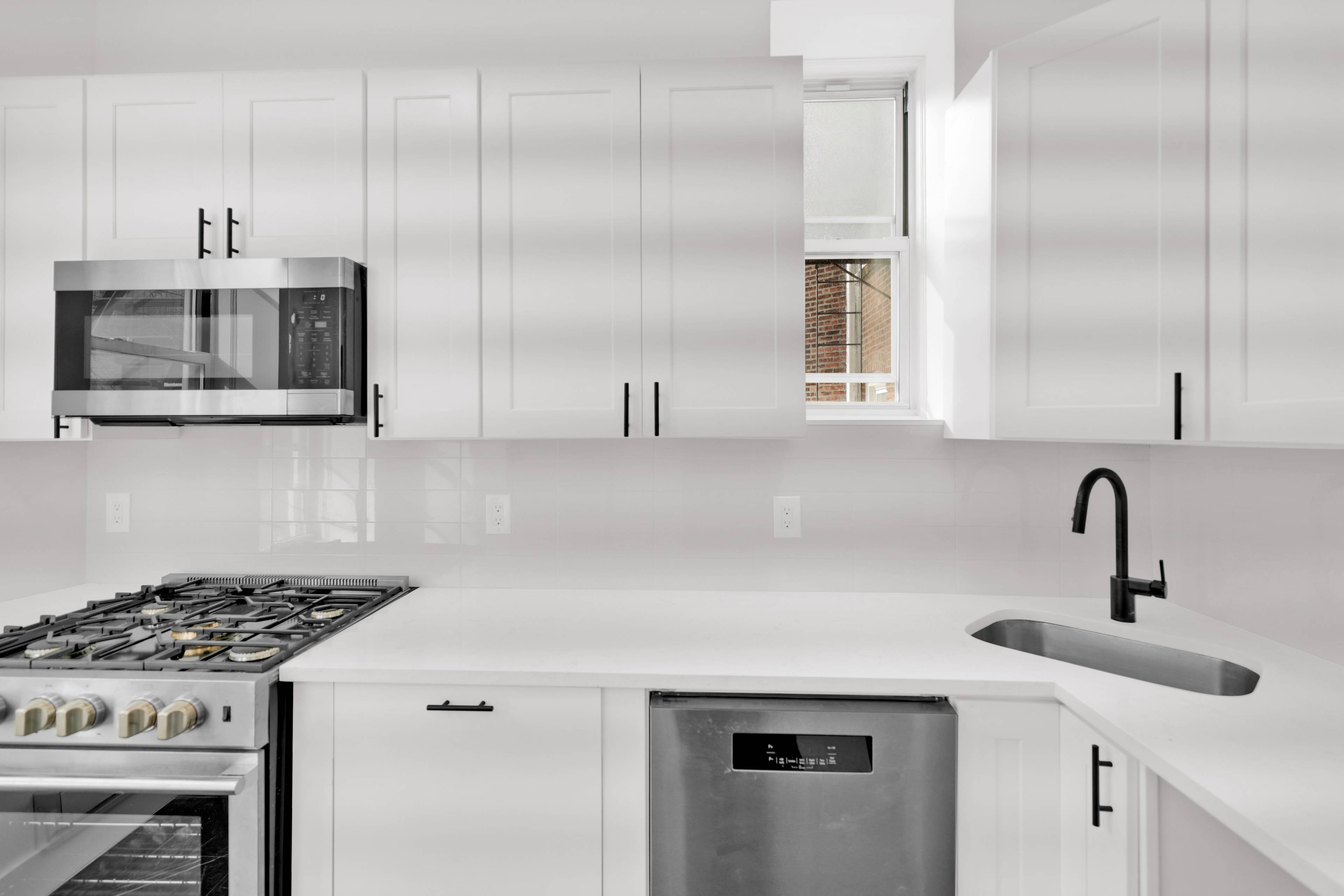 Renovated 2 Bedrooms/1 Bath Apartment in Midtown Hoboken- Washer/Dryer Combo in Unit!