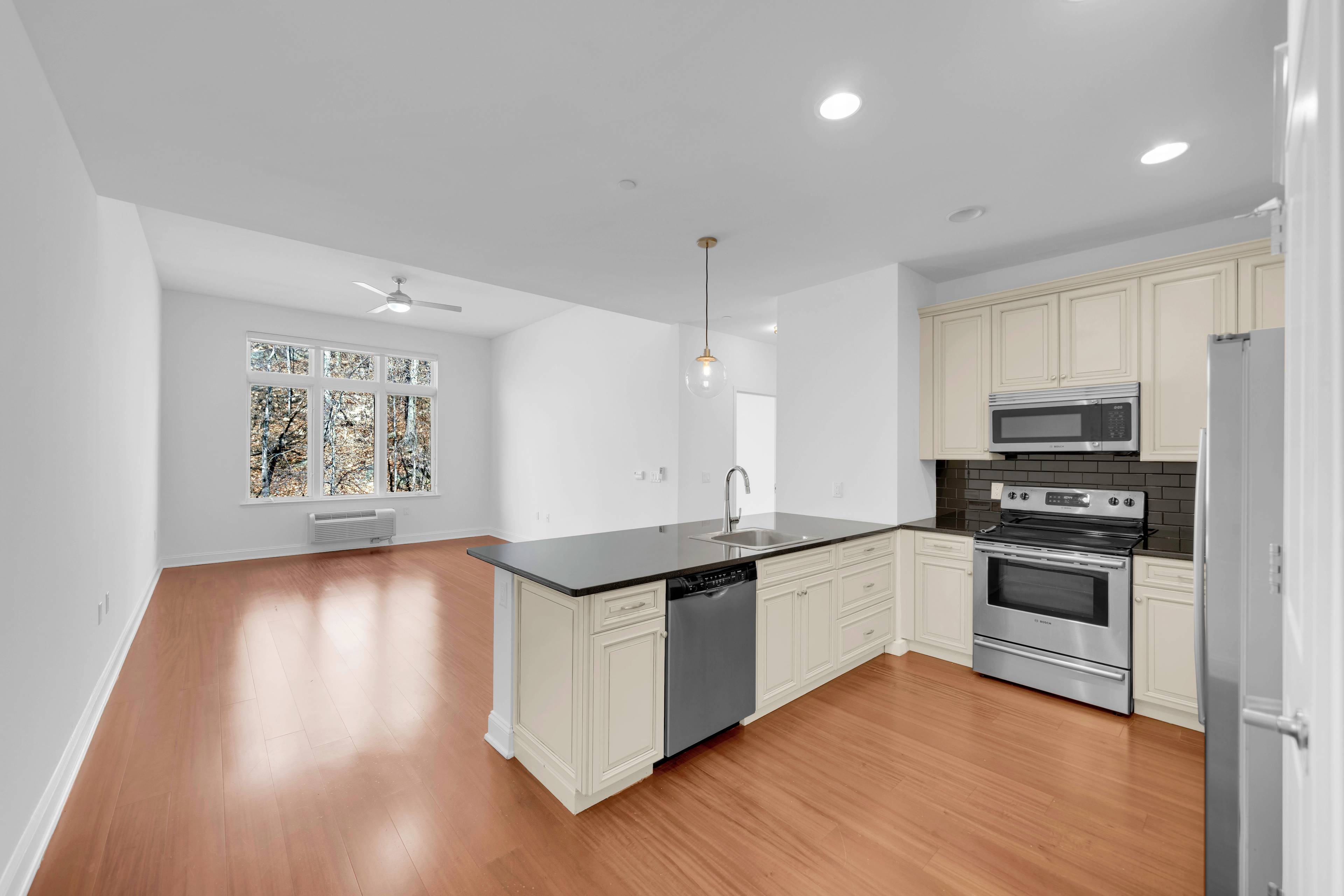 Residence #601 is an oversized 1 bedroom / 1 full bathroom rental at The Infinity with Soaring High Ceilings!  No Broker Fee!