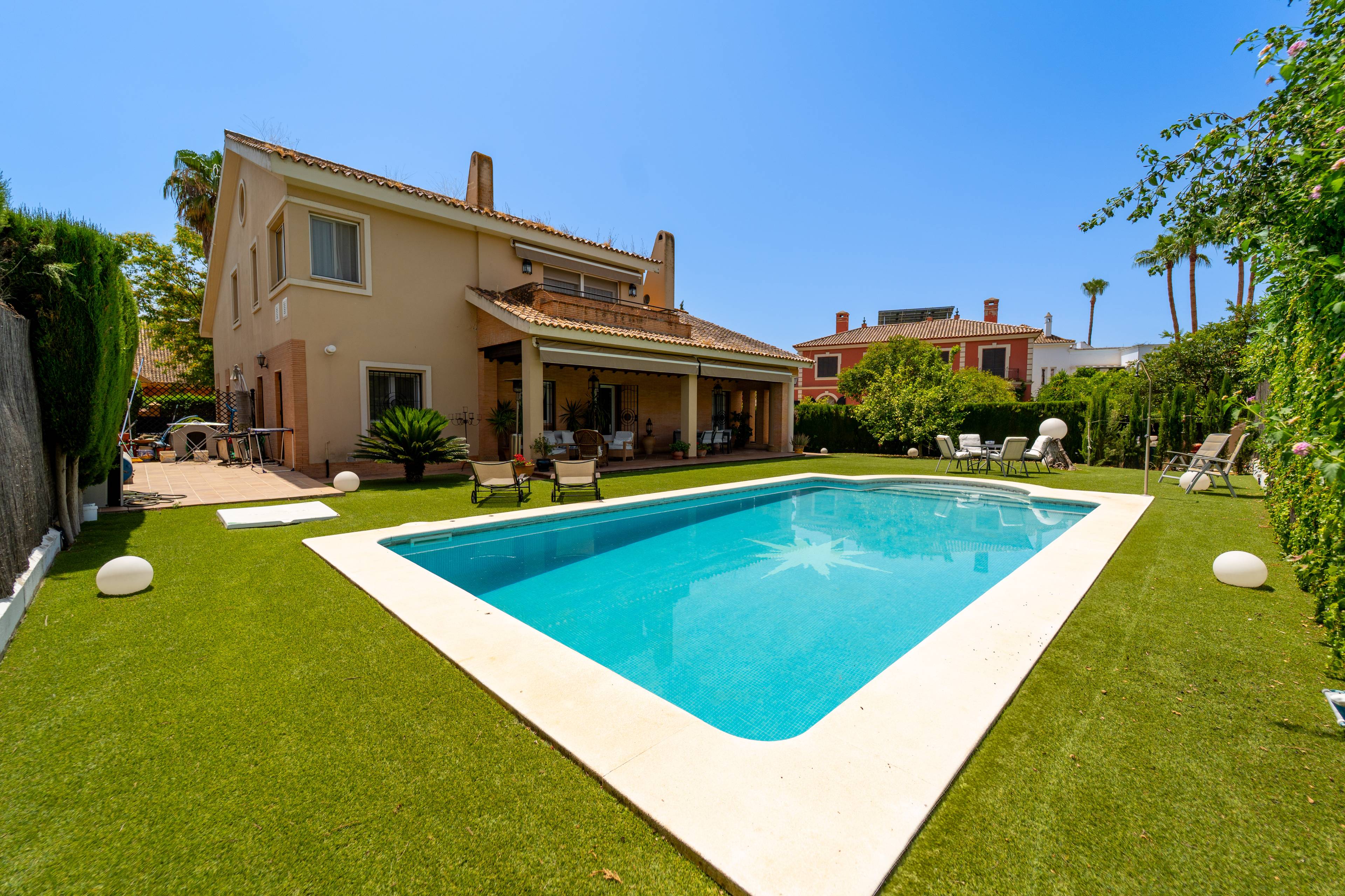 Spacious 5 bedroom villa in El Zaudín - Golf Club