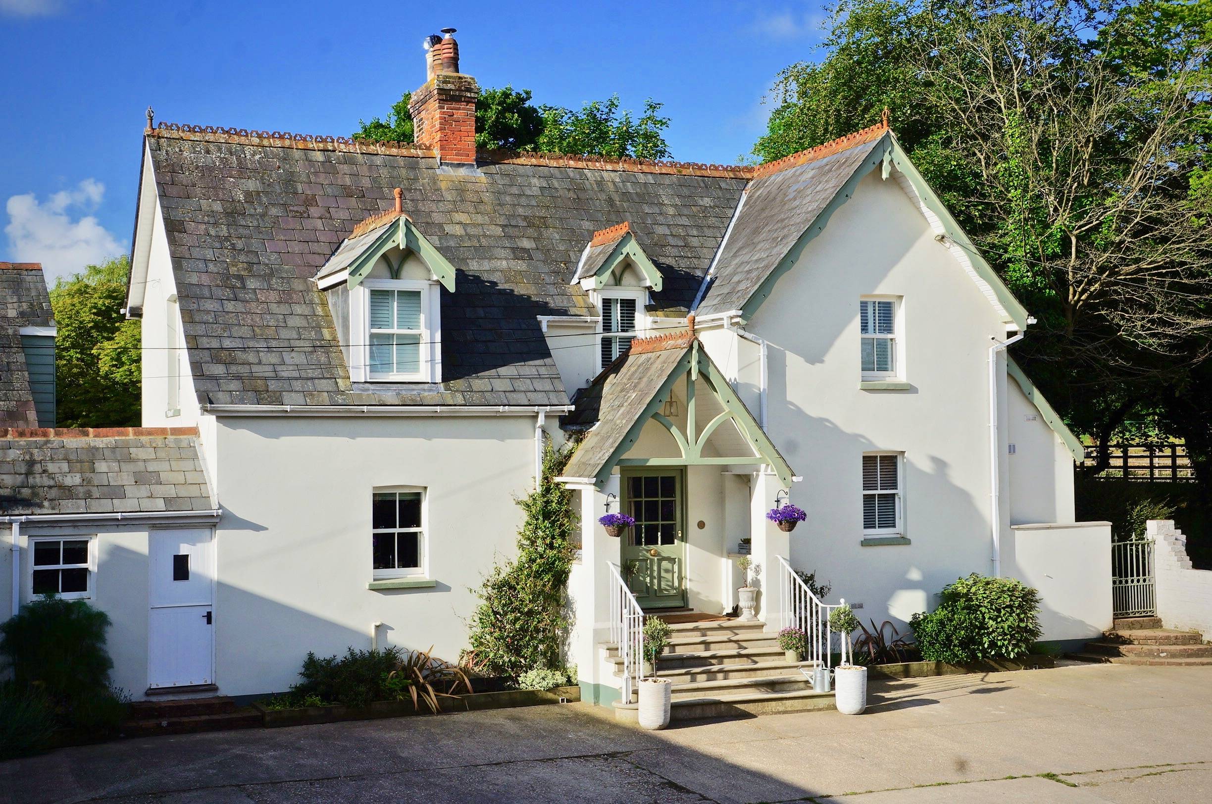 Prime Equestrian Estate with Function Barn and Holiday Letting Cottages in the New Forest