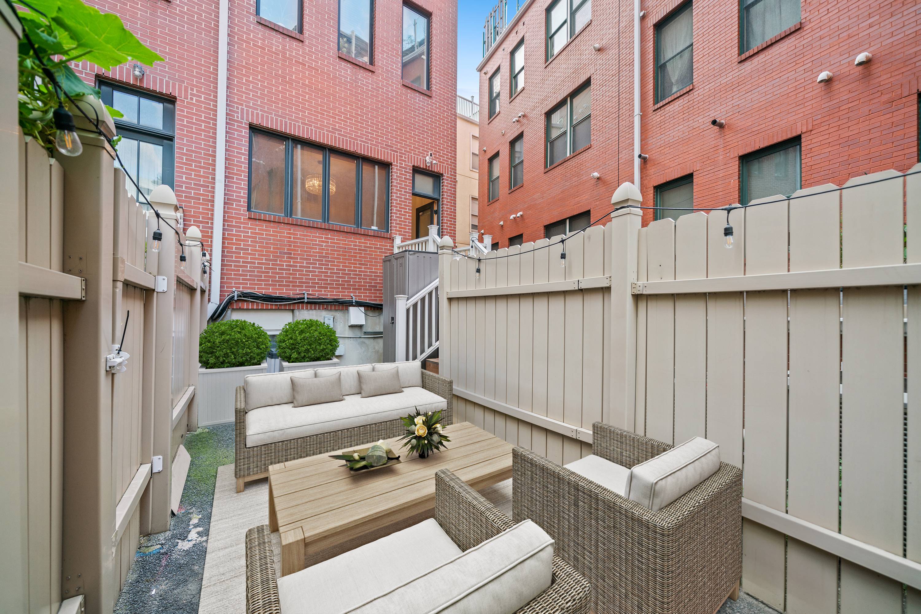 Luxurious Brownstone 2 Bedroom in Jersey City
