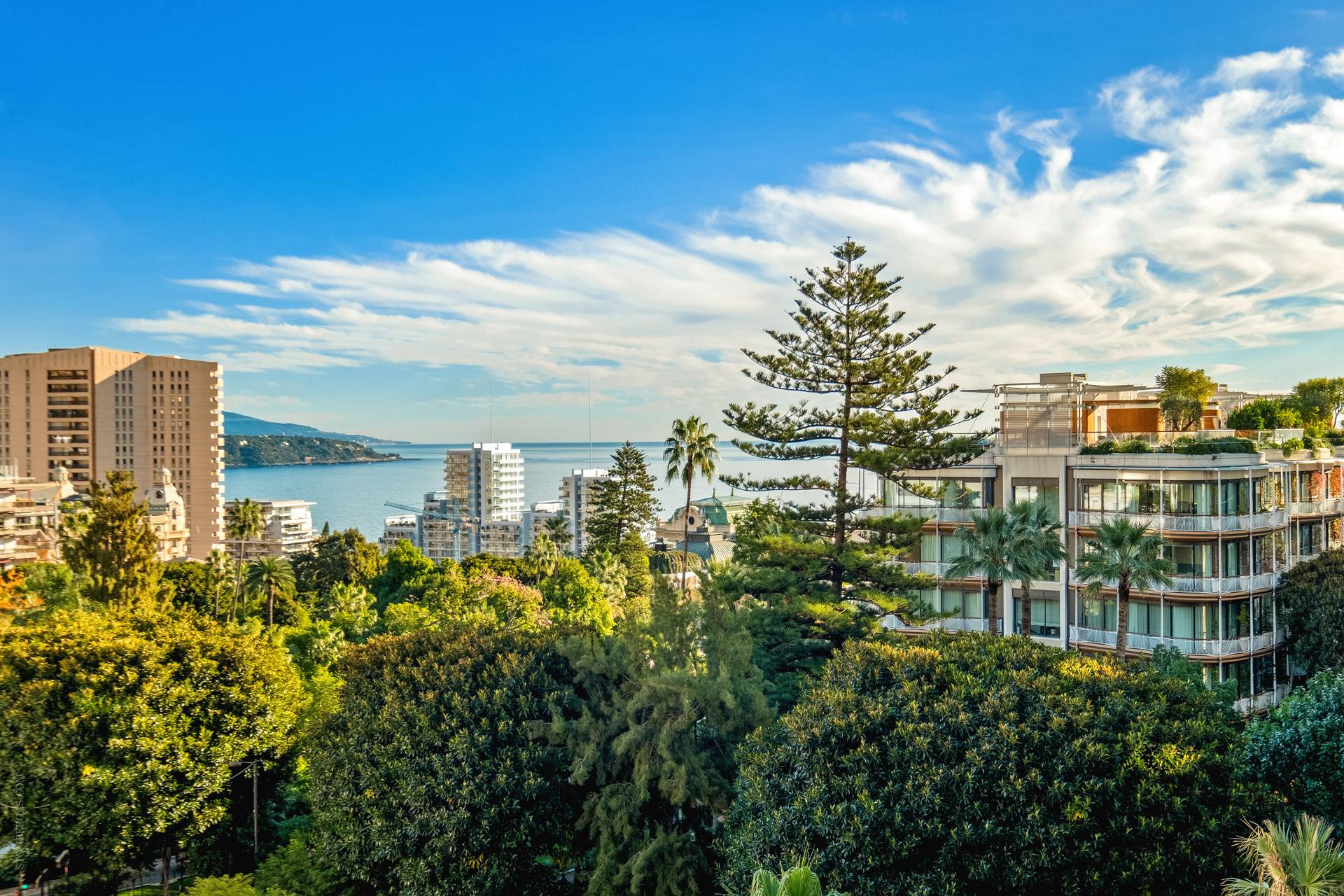 The Epitome of Monégasque Living: Luxury 3-Room Apartment – Park Palace, Carré d’Or, Monaco