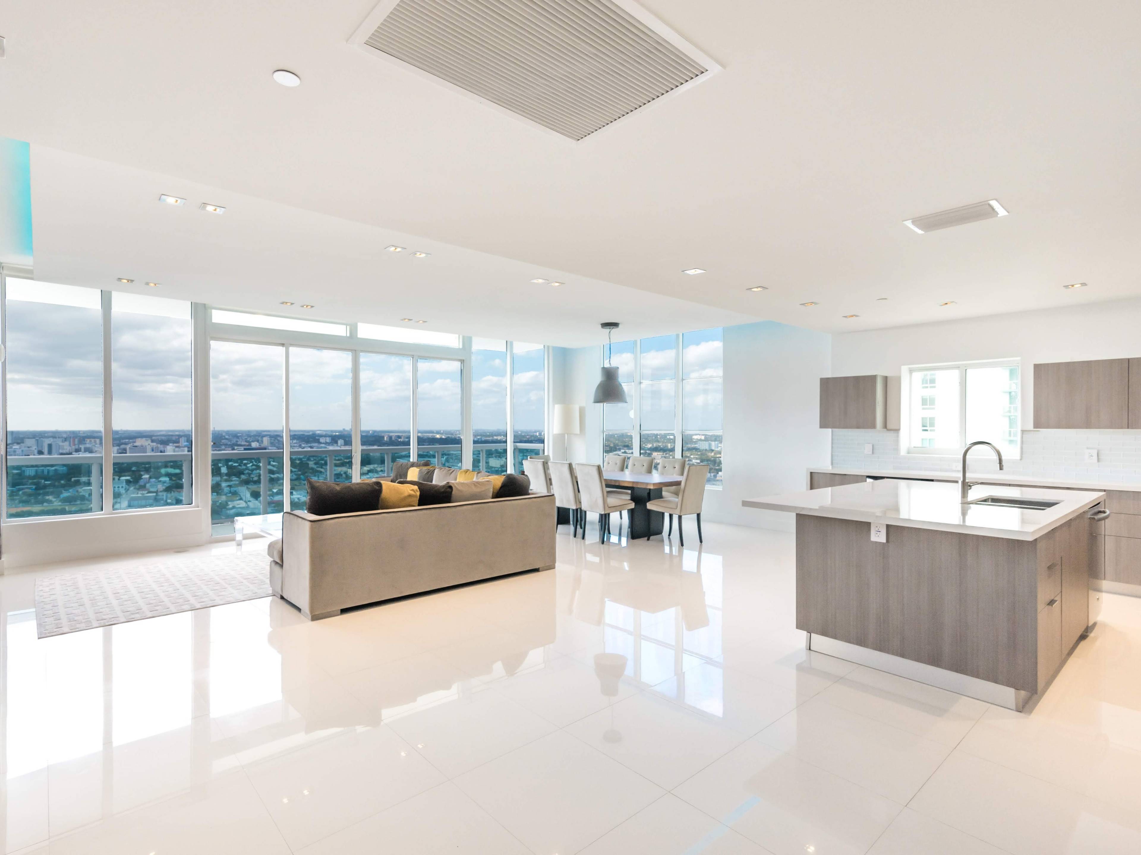 Miami Breathtaking Two-story Penthouse with bay and city view