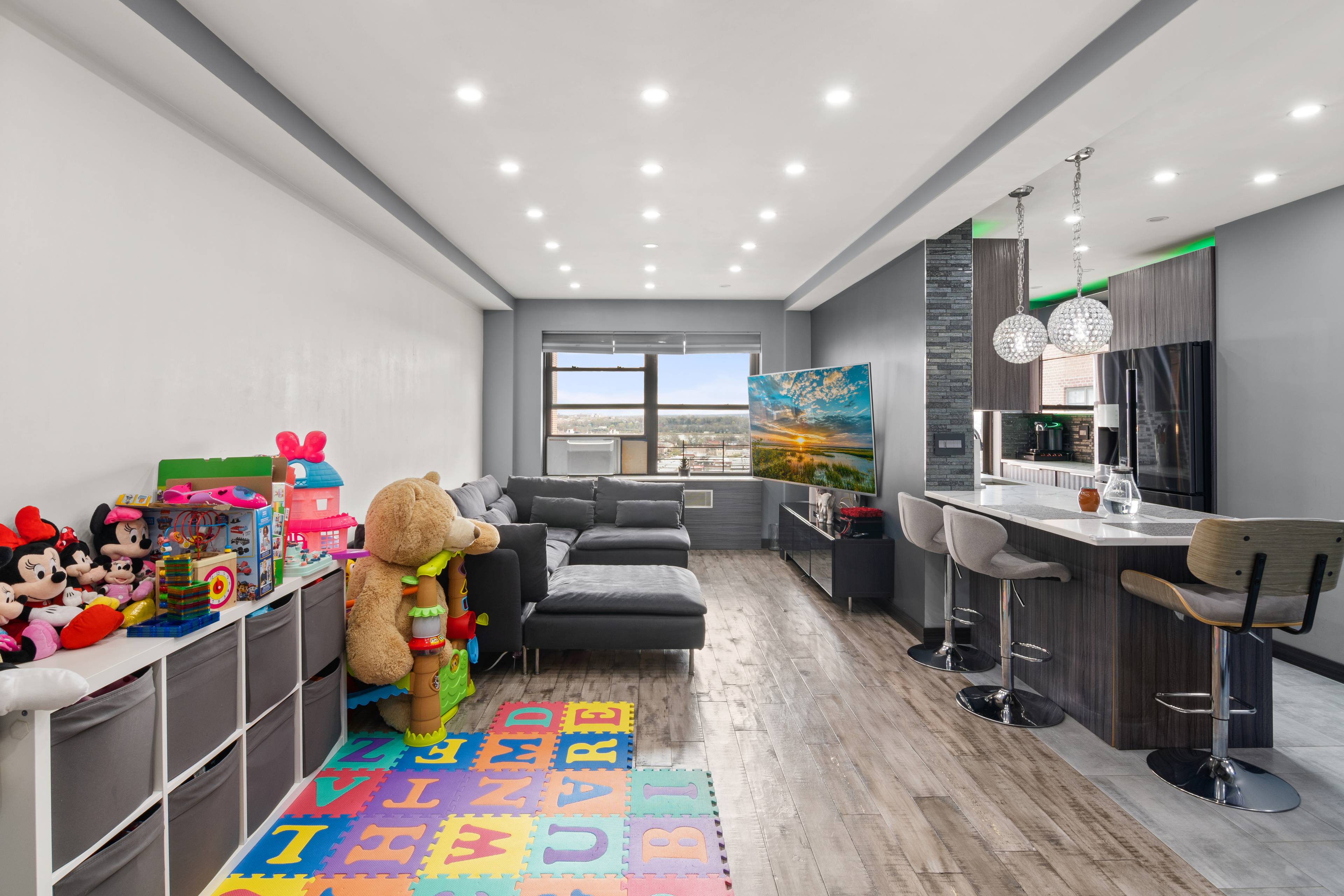 Premier Two Bedroom Apartment in Queens