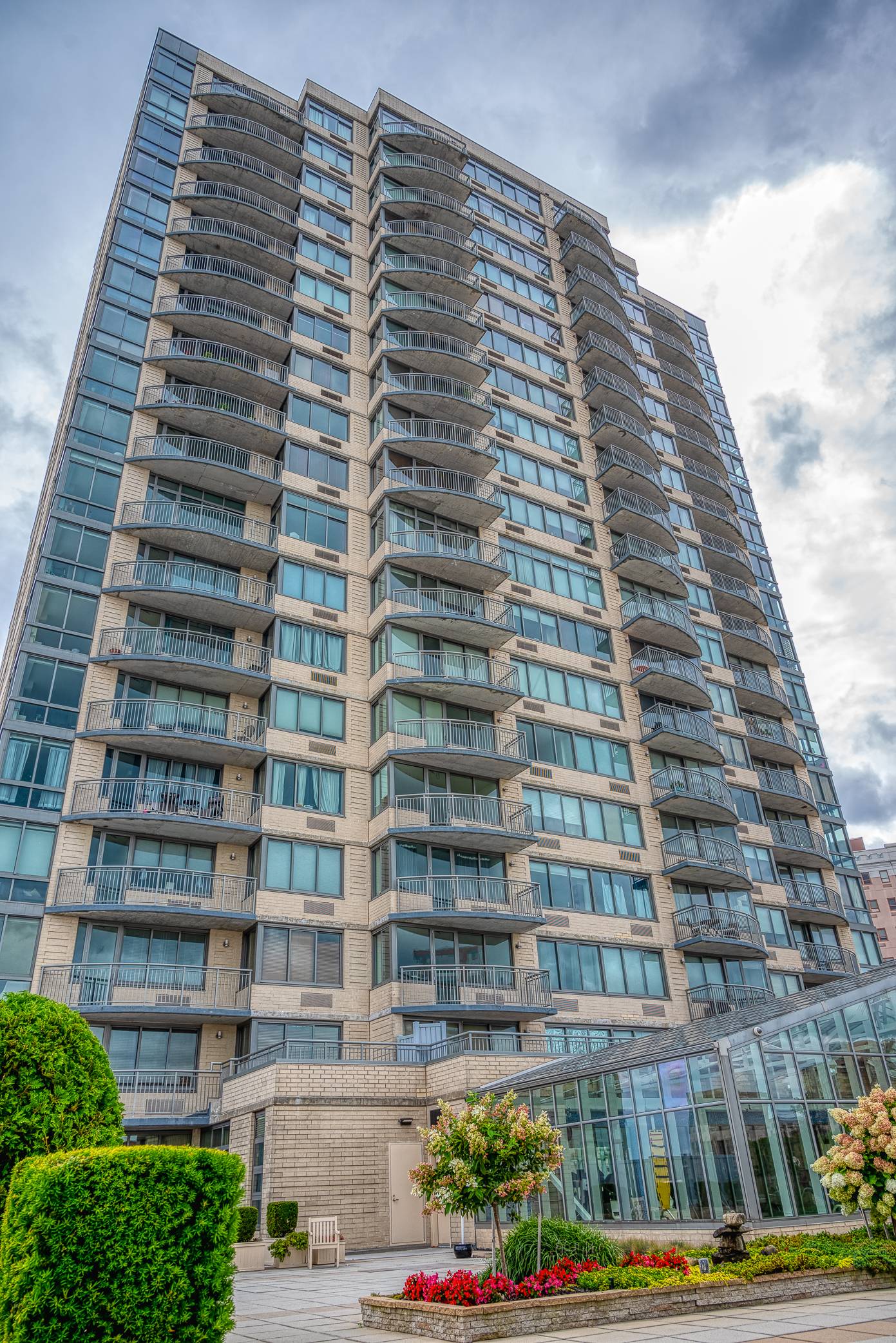 Luxury Condo in the Heart of New Brunswick!
