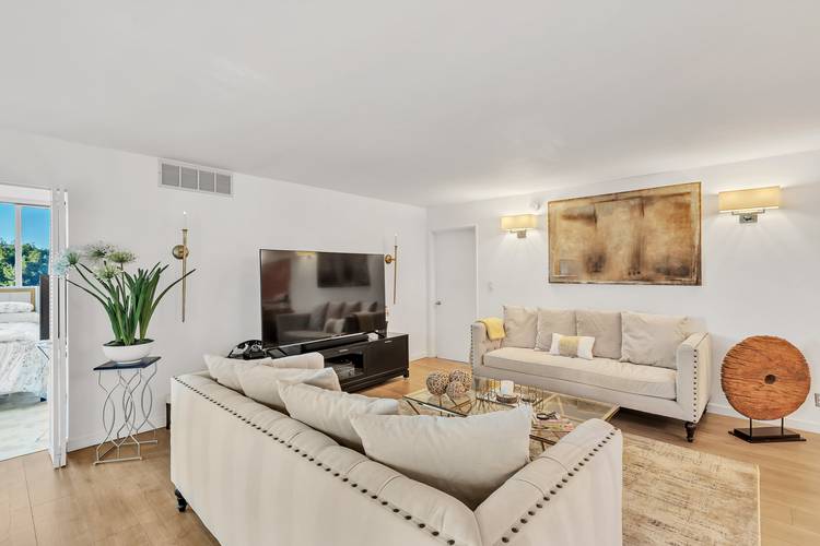 Beautifully Furnished Beverly Hills Condo with Private Patio & Rooftop Pool