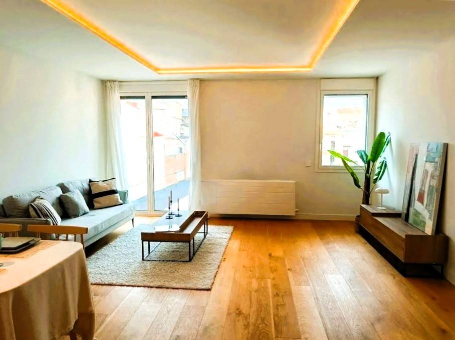 Newly built apartment in the Old Left of the Eixample