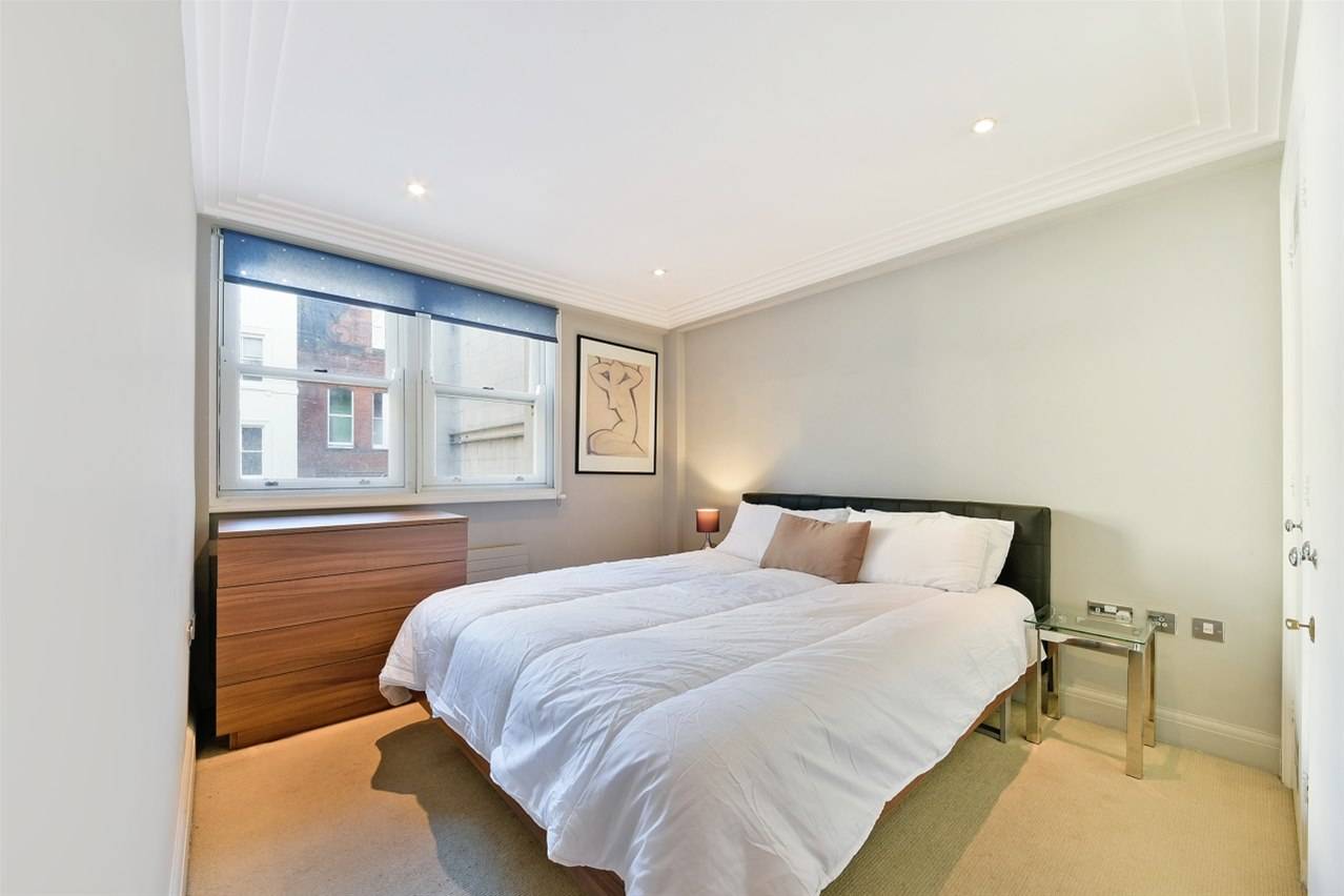 1 BD APT, EXCHANGE COURT, MAIDEN LANE, COVENT GARDEN