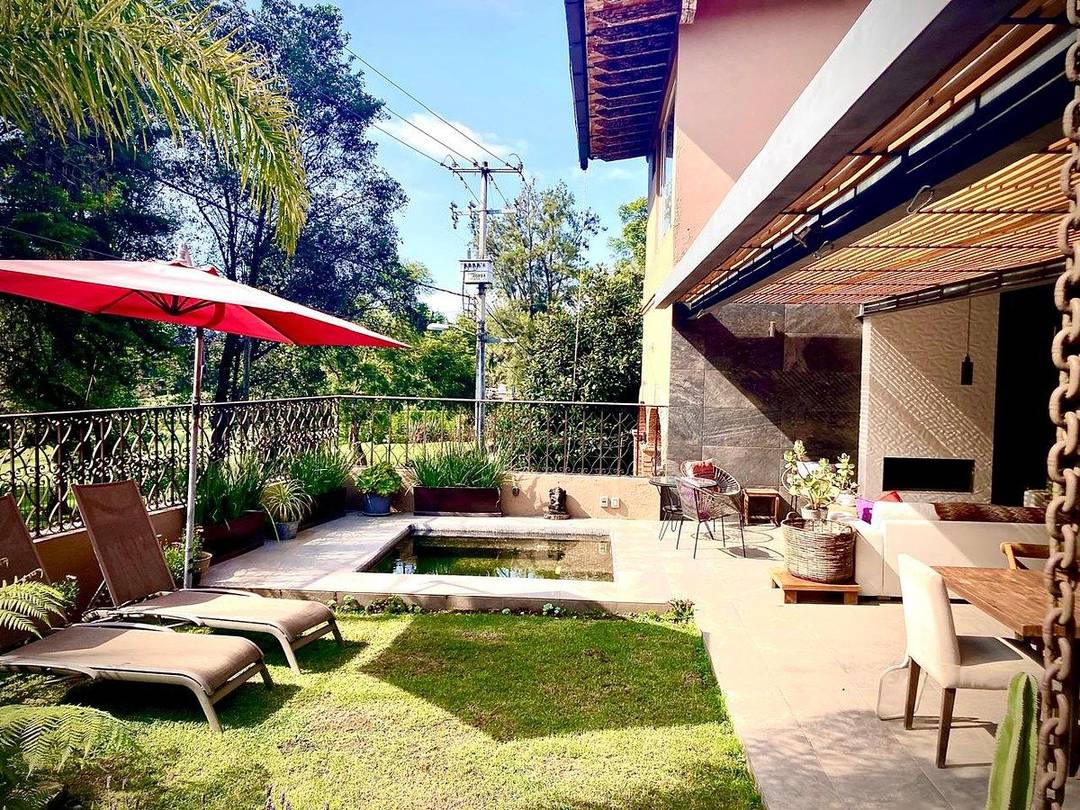Exclusive Golf Front Residence in the Finest Area of Club de Golf Avándaro