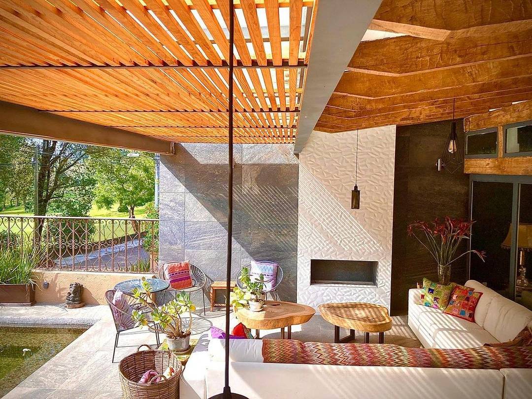 Exclusive Golf Front Residence in the Finest Area of Club de Golf Avándaro