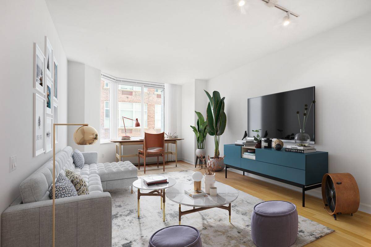 Midtown Studio with home office, conv. 1 bedroom, Full Service Luxury Building, WIC, Washer & Dryer, No Fee