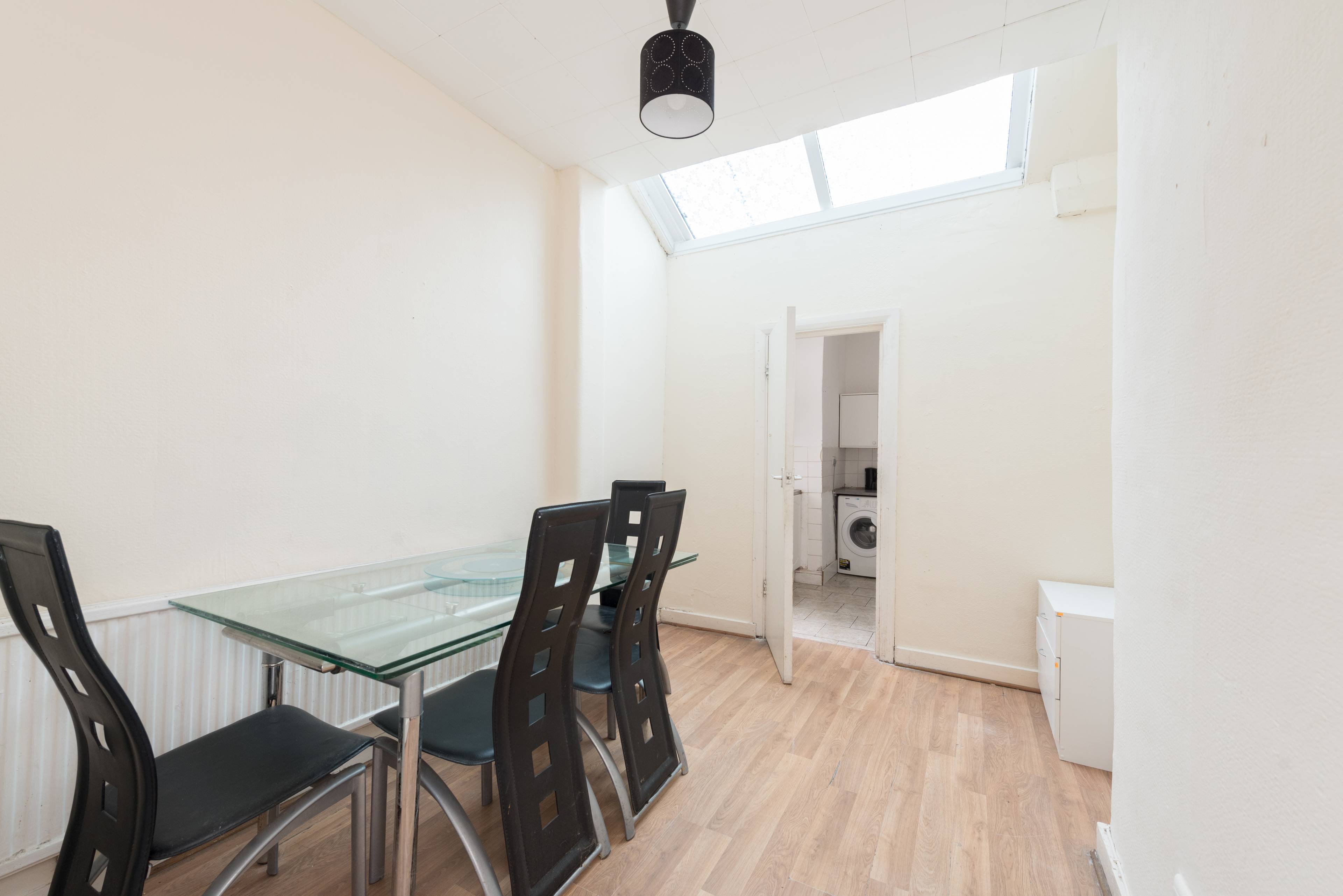 A bright five bedroom family home located on Elmcroft Cresent in Golders Green. This home has an abundance of potential, offering five bedrooms, two bathrooms, two receptions and sold chain free.