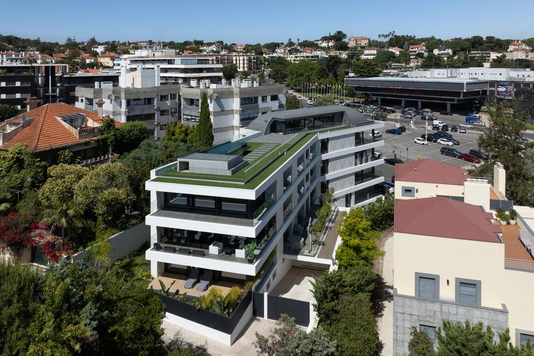 Exclusive Penthouse in the Heart of Estoril