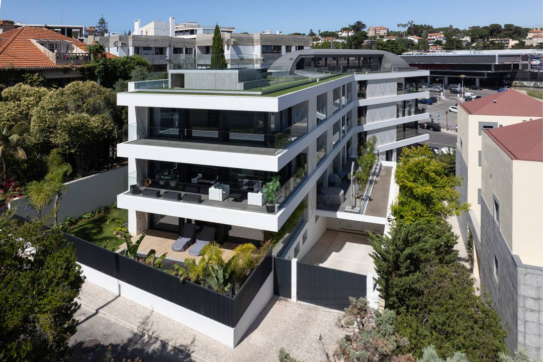 Exclusive Penthouse in the Heart of Estoril