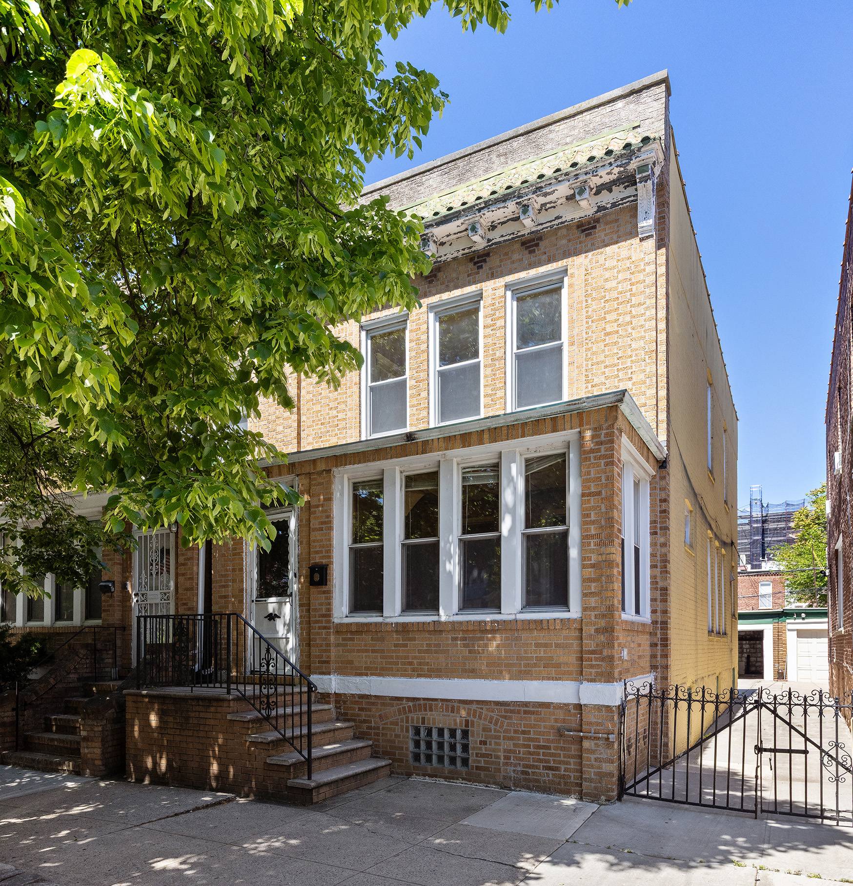 17-21 Stephen Street | Ridgewood SIngle Family
