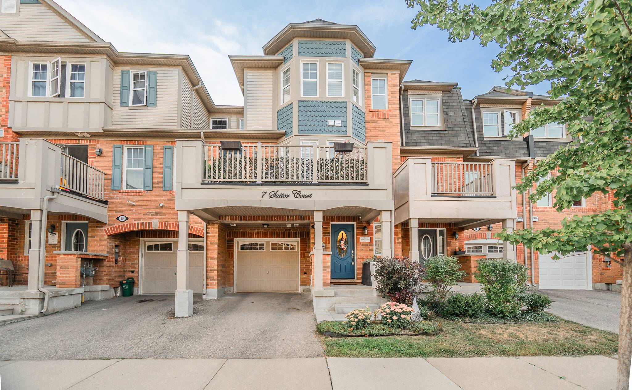 Freehold Townhome Located In Desirable Willmott Neighbourhood