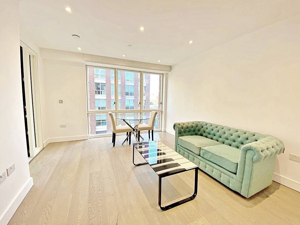 1 BED APARTMENT - WINTER GARDEN