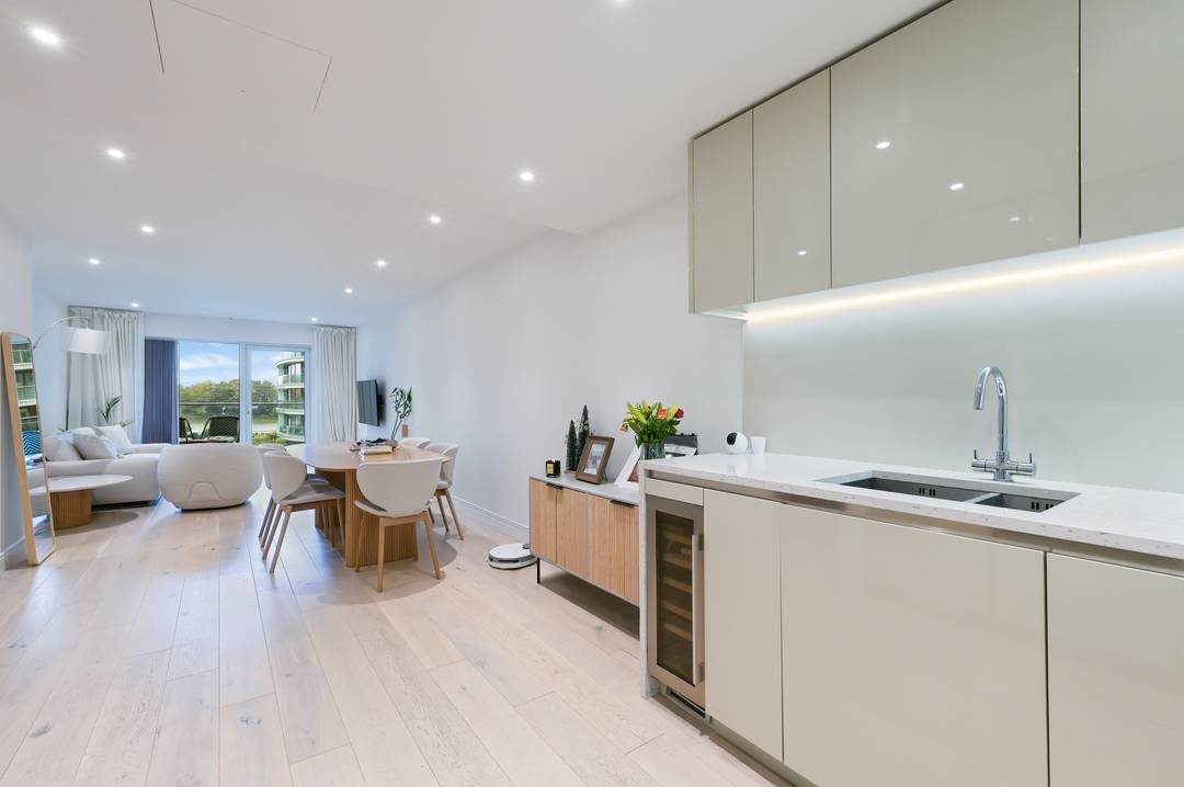 STUNNING 2-BEDROOM APARTMENT AT FAULKNER HOUSE