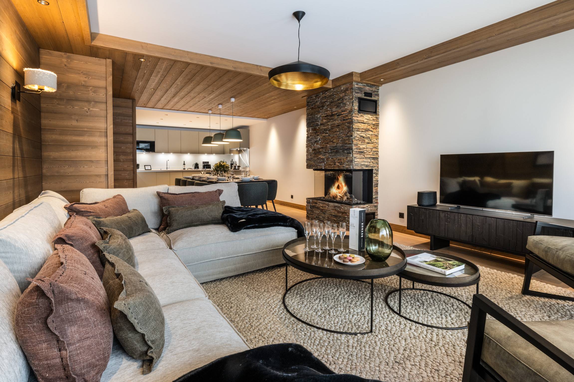 Large Alpine Retreat in Meribel Three Valleys with private Spa and Cinema Room