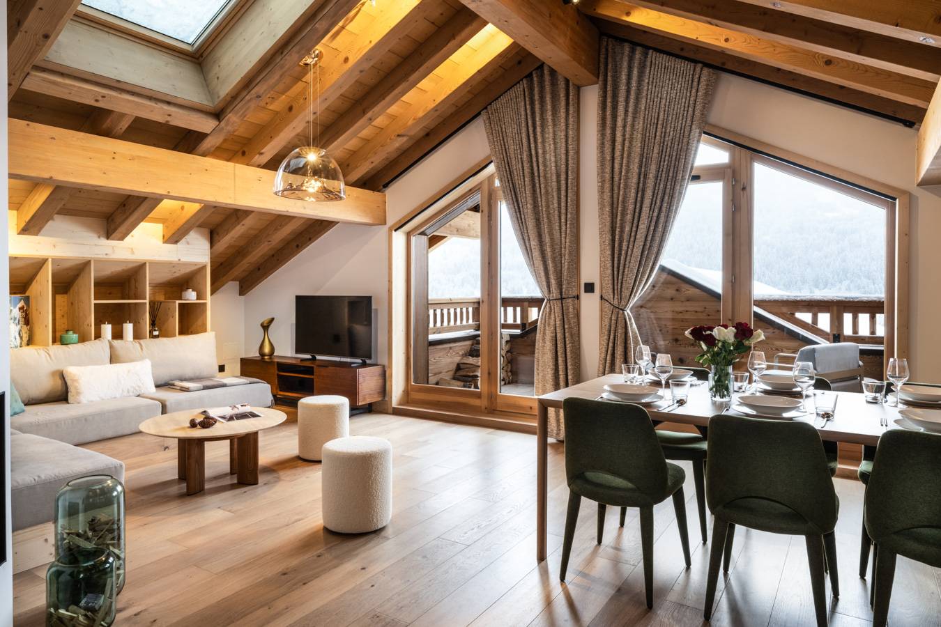 Your Ultimate Alpine Retreat in Three Valleys Meribel - a duplex like a chalet