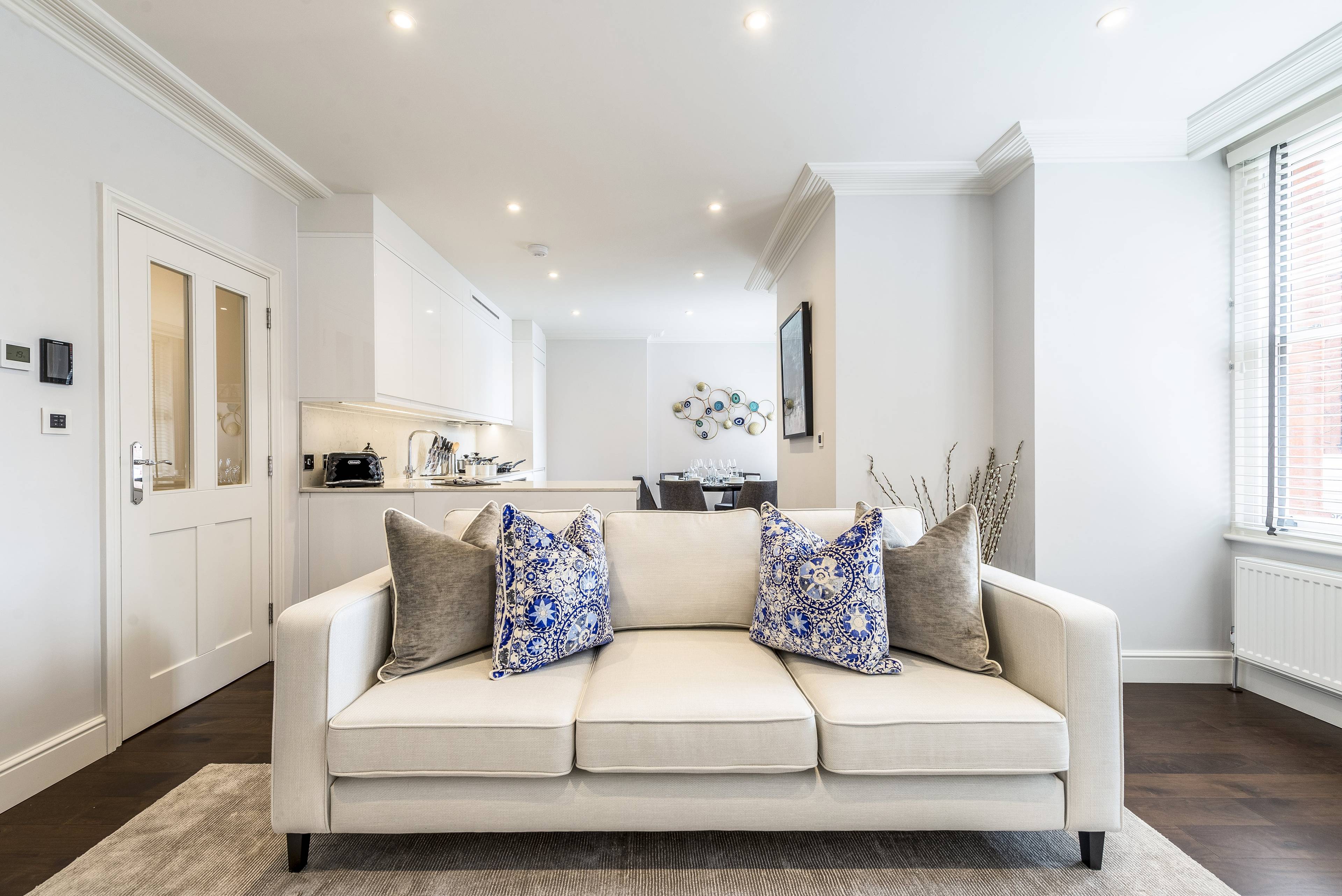 Beautiful 3 Bedroom Apartment Ravenscourt Park