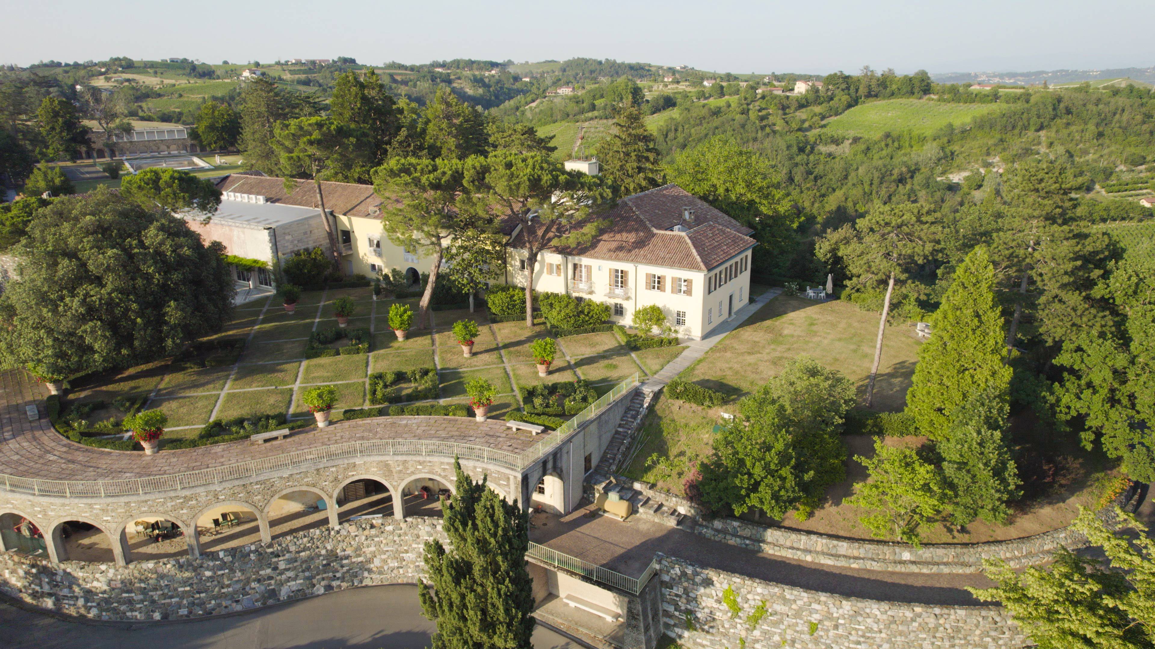 Villa Ottolenghi, Historic villa with winery and Temple in the Langhe