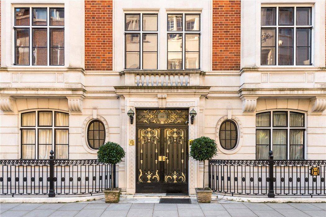 A Contemporary 1  Bedroom Apartment in the heart of Marylebone.