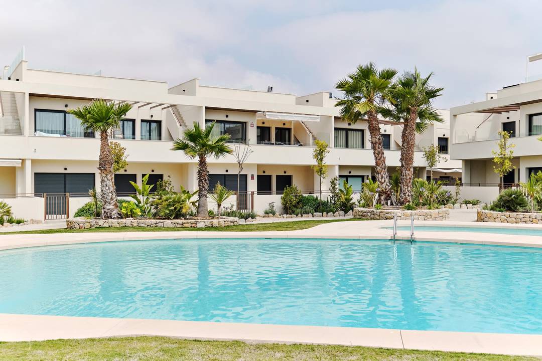 Modern style Off plan Bungalows close to the beach in Torrevieja