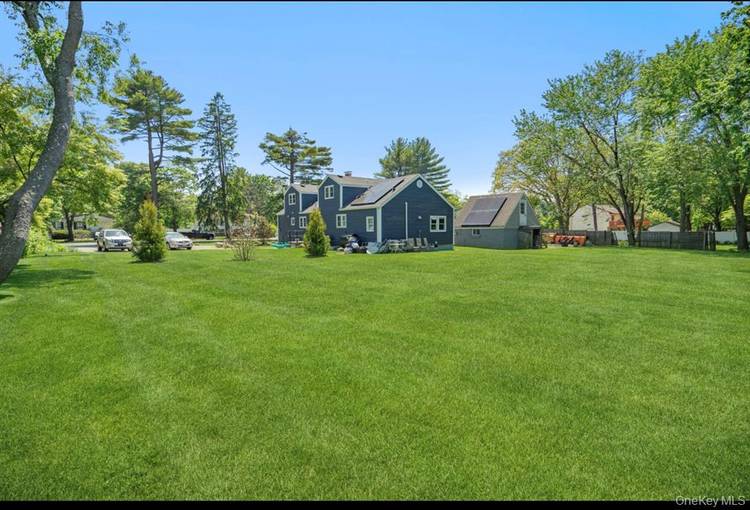Exceptional Income Producing 2-Family Investment Opportunity in Brentwood